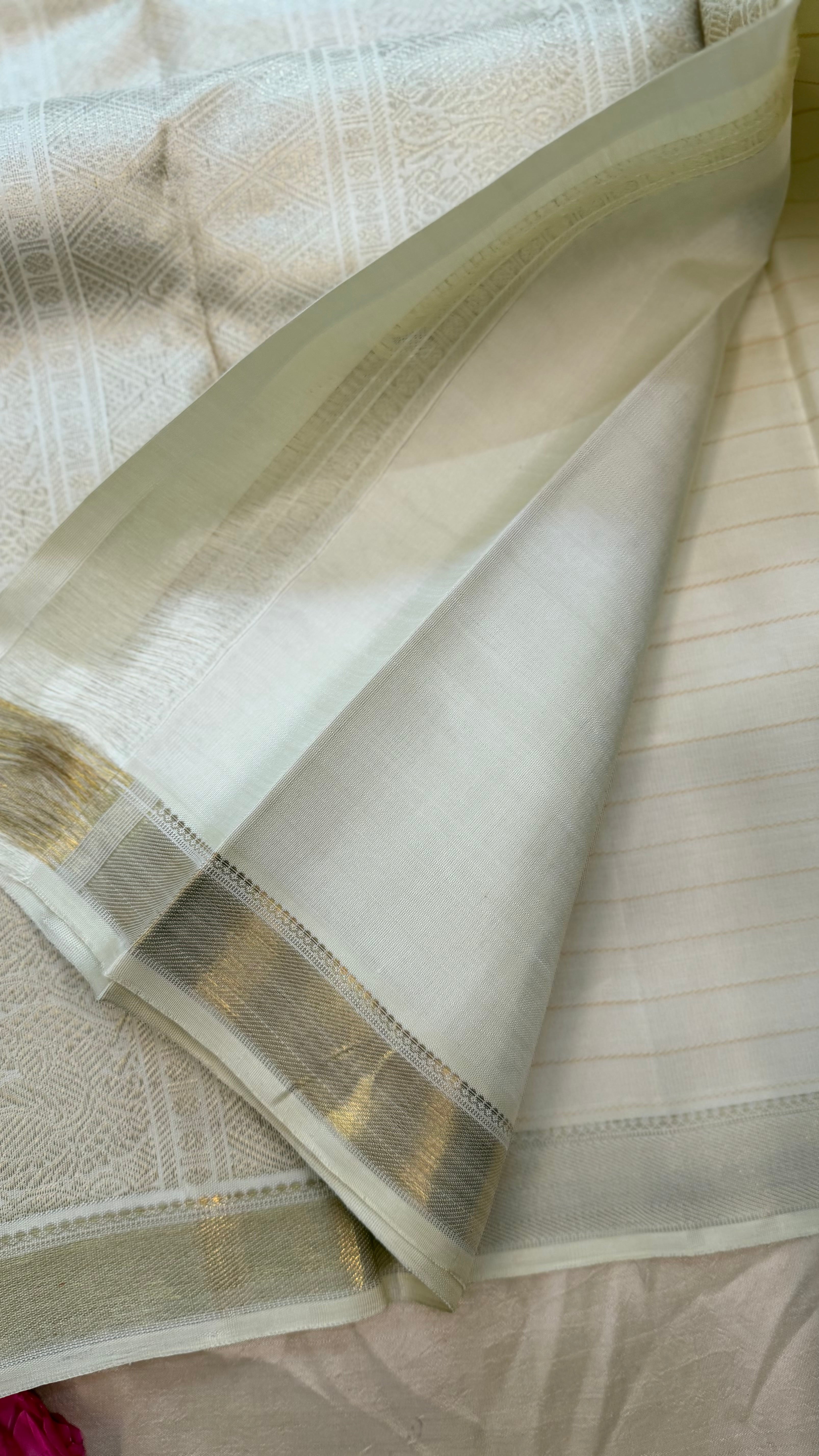 Venpattu series veldhari / Kanjipuram silk