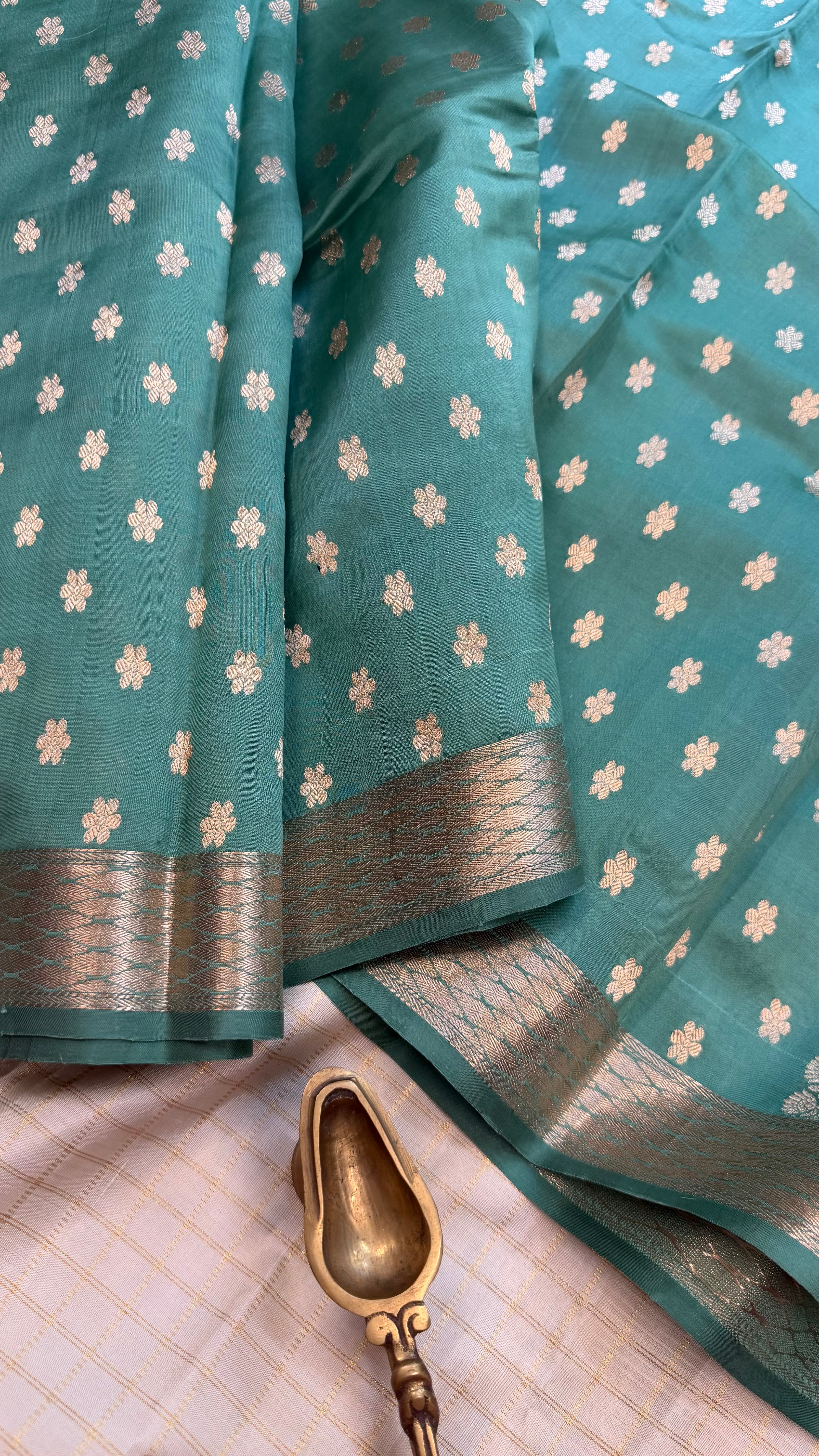 Ahalya bhai border traditional 6 phakri phool ghani Butta Chanderi silk