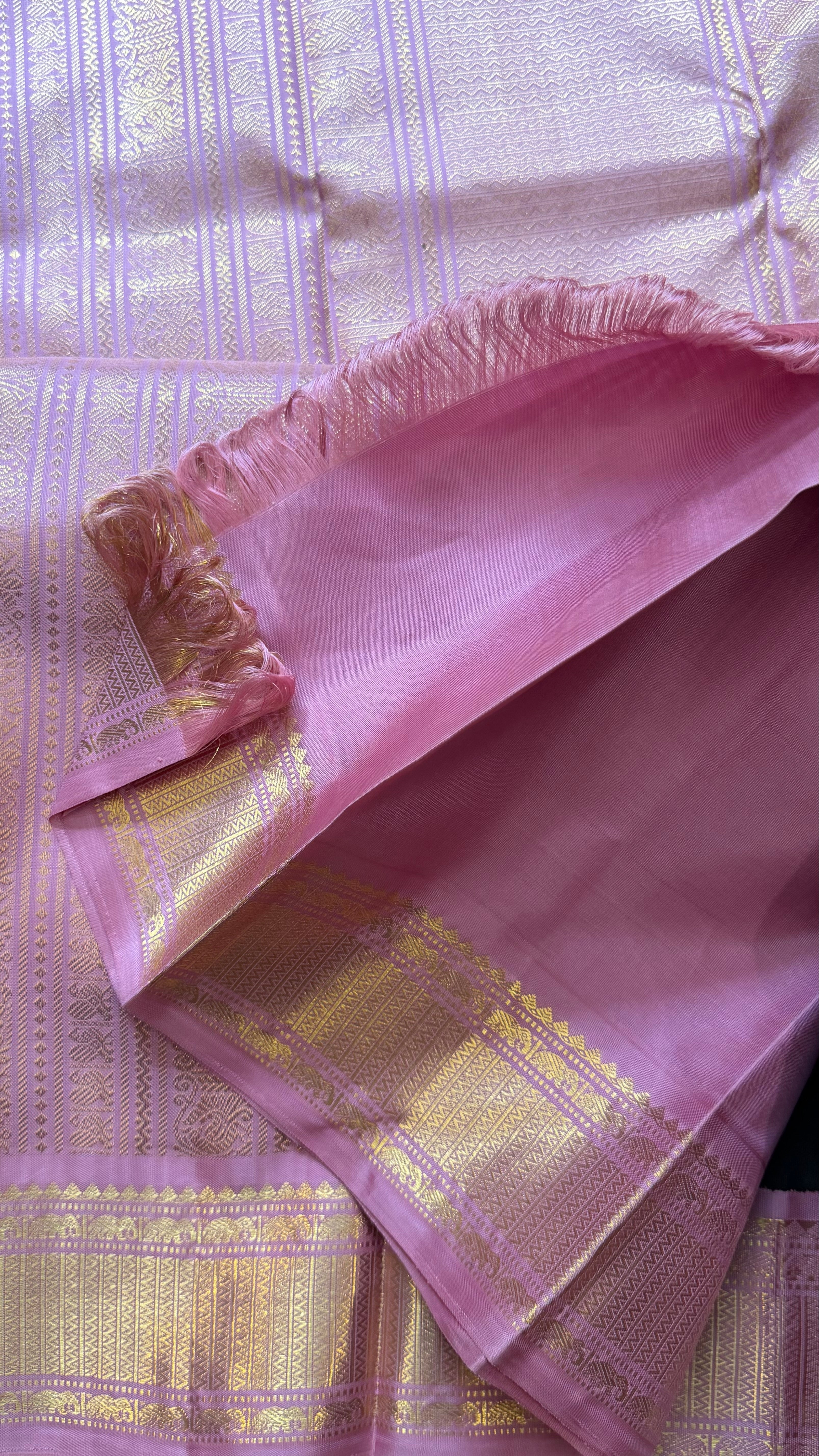 Vizhli: Black baby pink Korvai / Kanjipuram silk