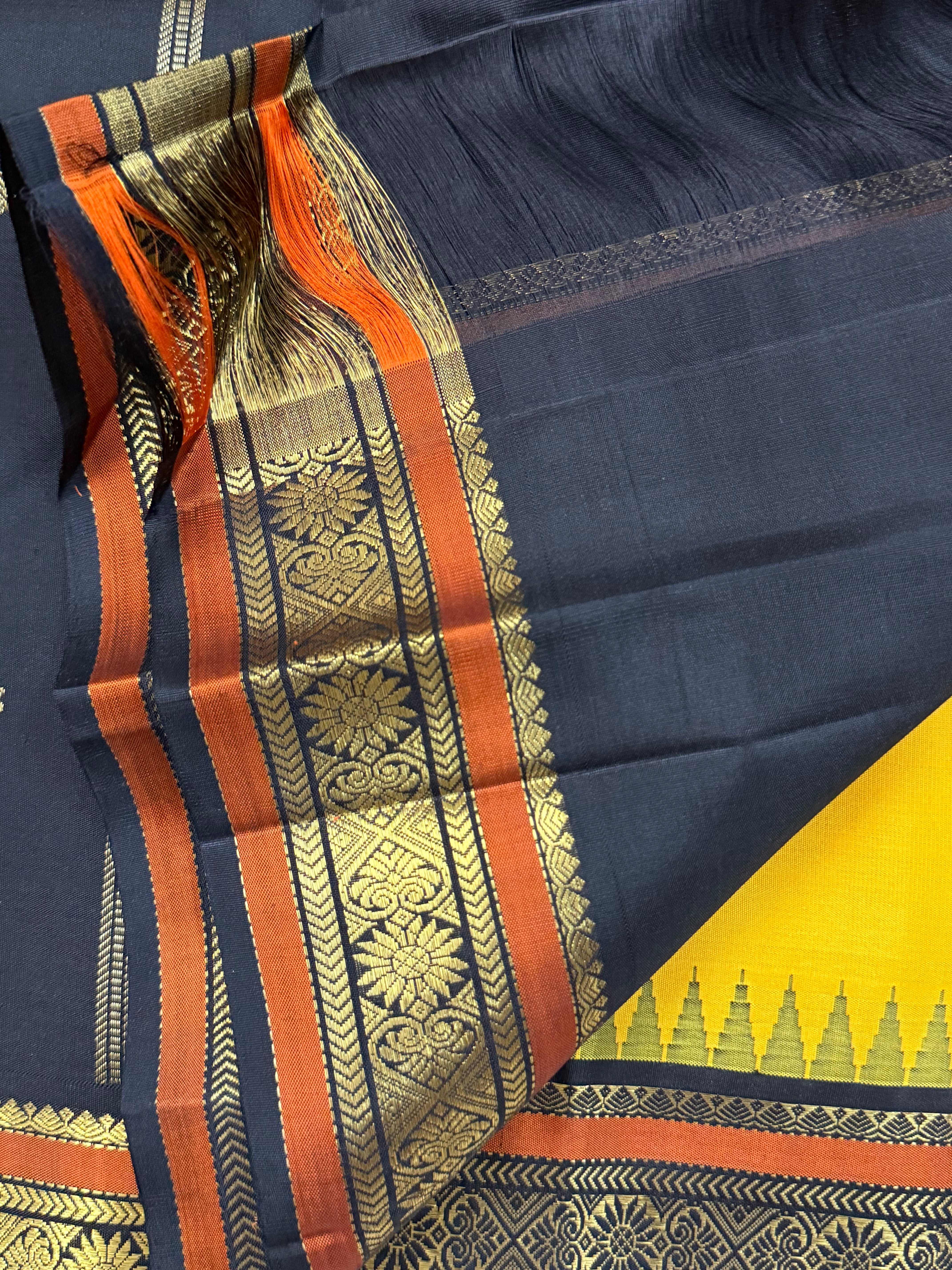 Mambalam manjal and black kai korvai / Kanjipuram silk