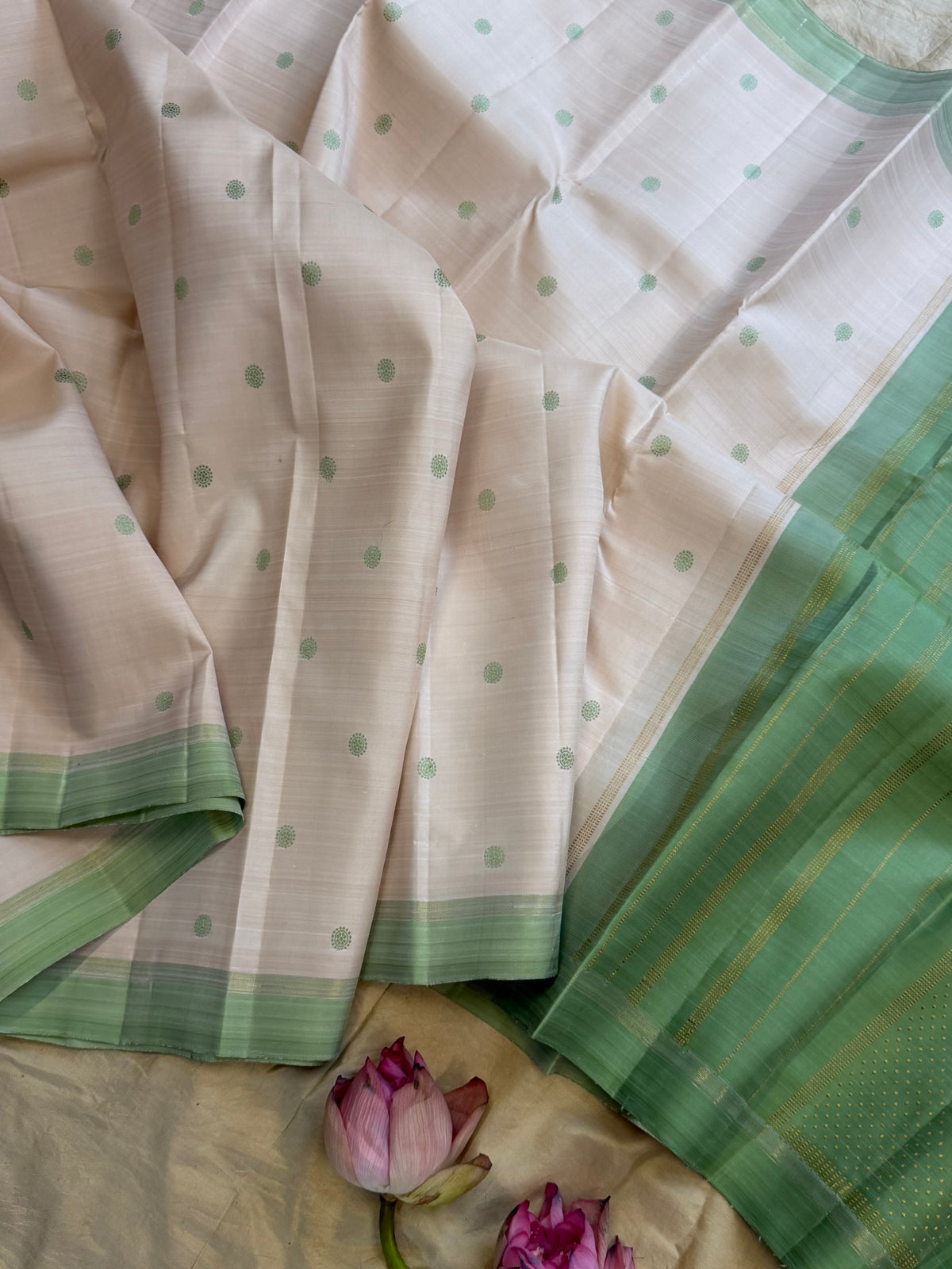 Off white green Butta simple pure Zari Kanjipuram clsa12717