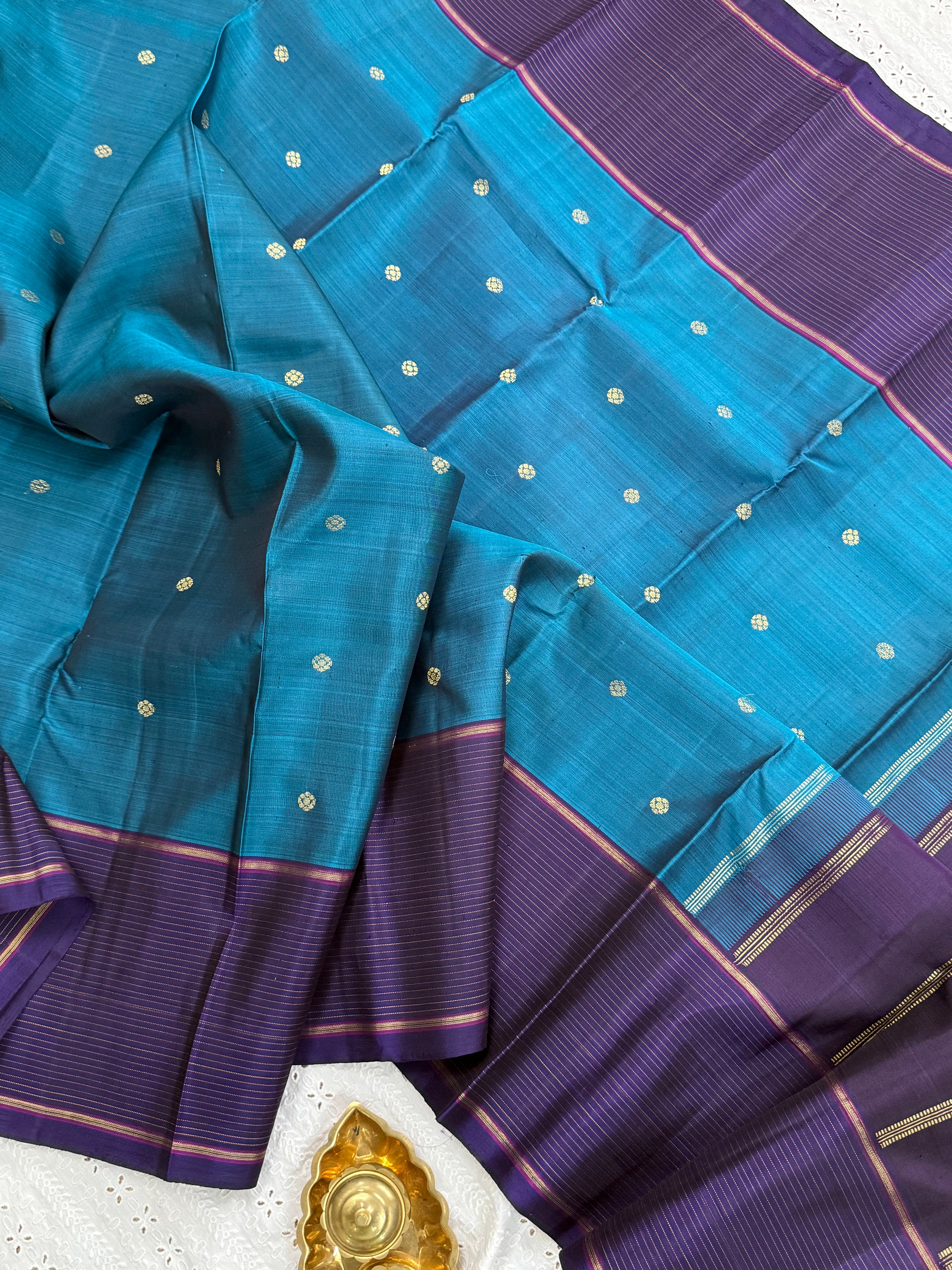 MAYILKAZHUTHU BORDER THREAD LINE WITH SMALL ZARI PET /KANJIPURAM SILK SAREE CLSA8201