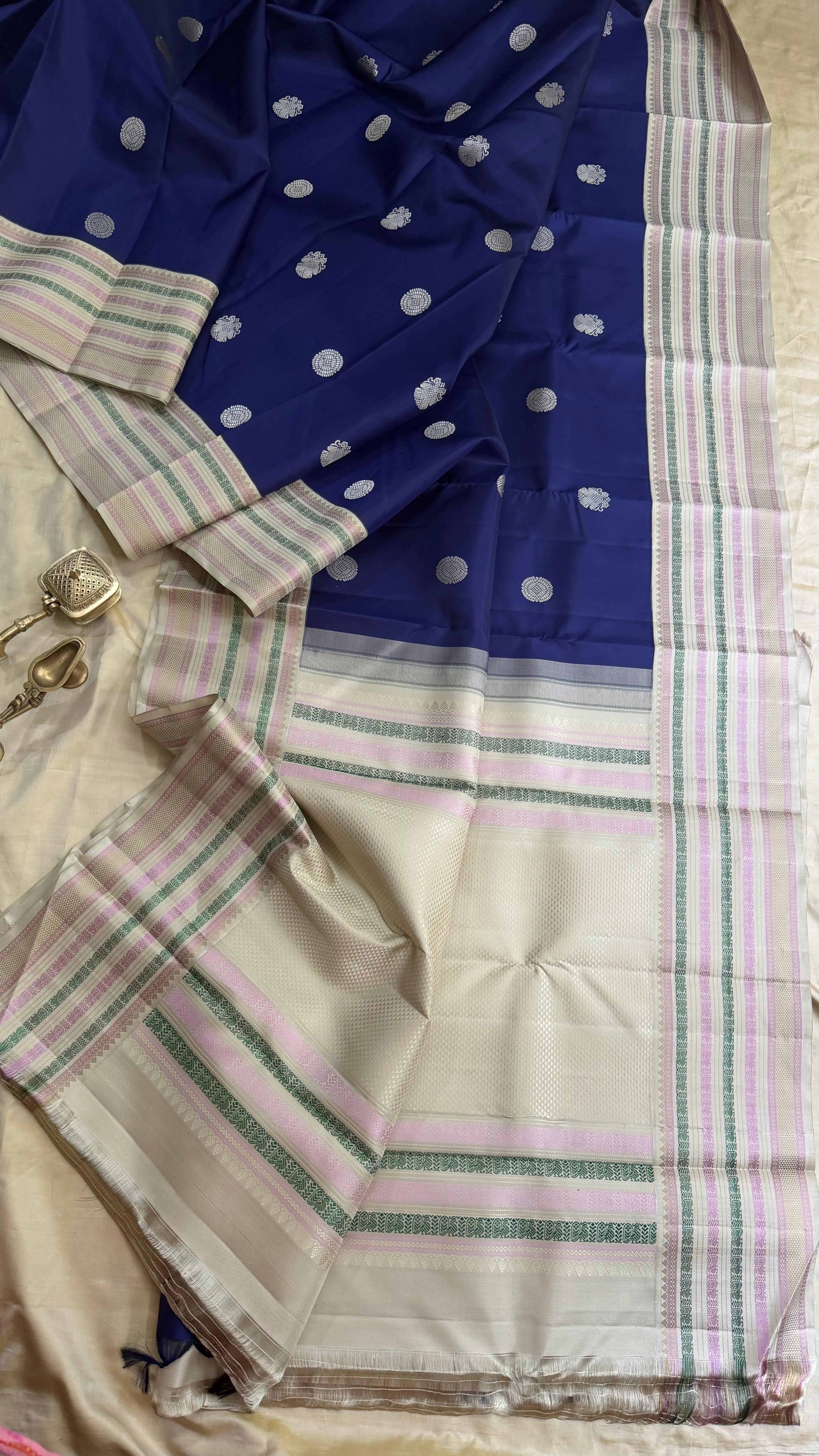 Amoha : Dark blue with cream Korvai Kanjipuram silk 9099CL