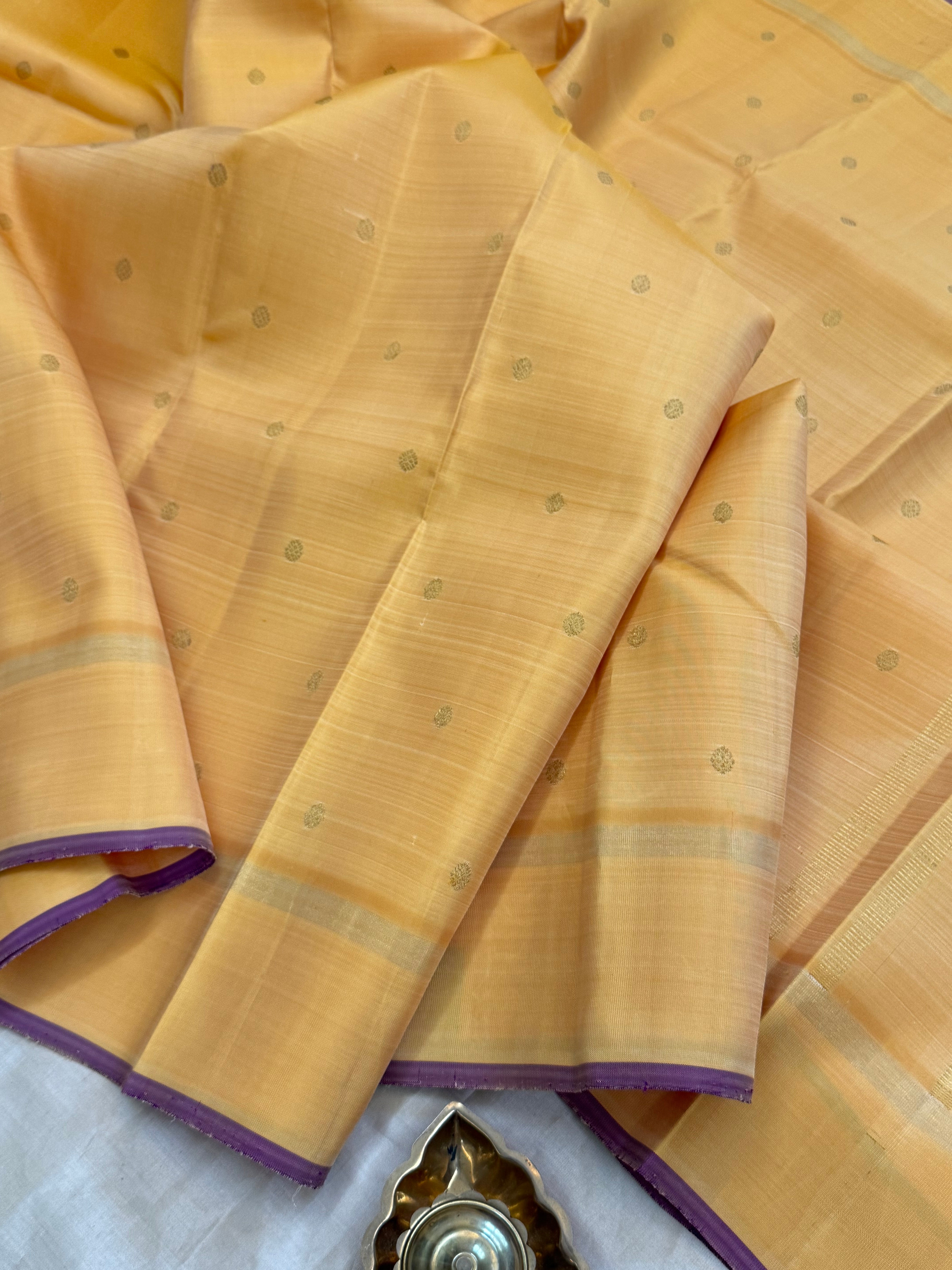 Off sandal chakram butta / KANJIPURAM SILK SAREE CLSA 10095
