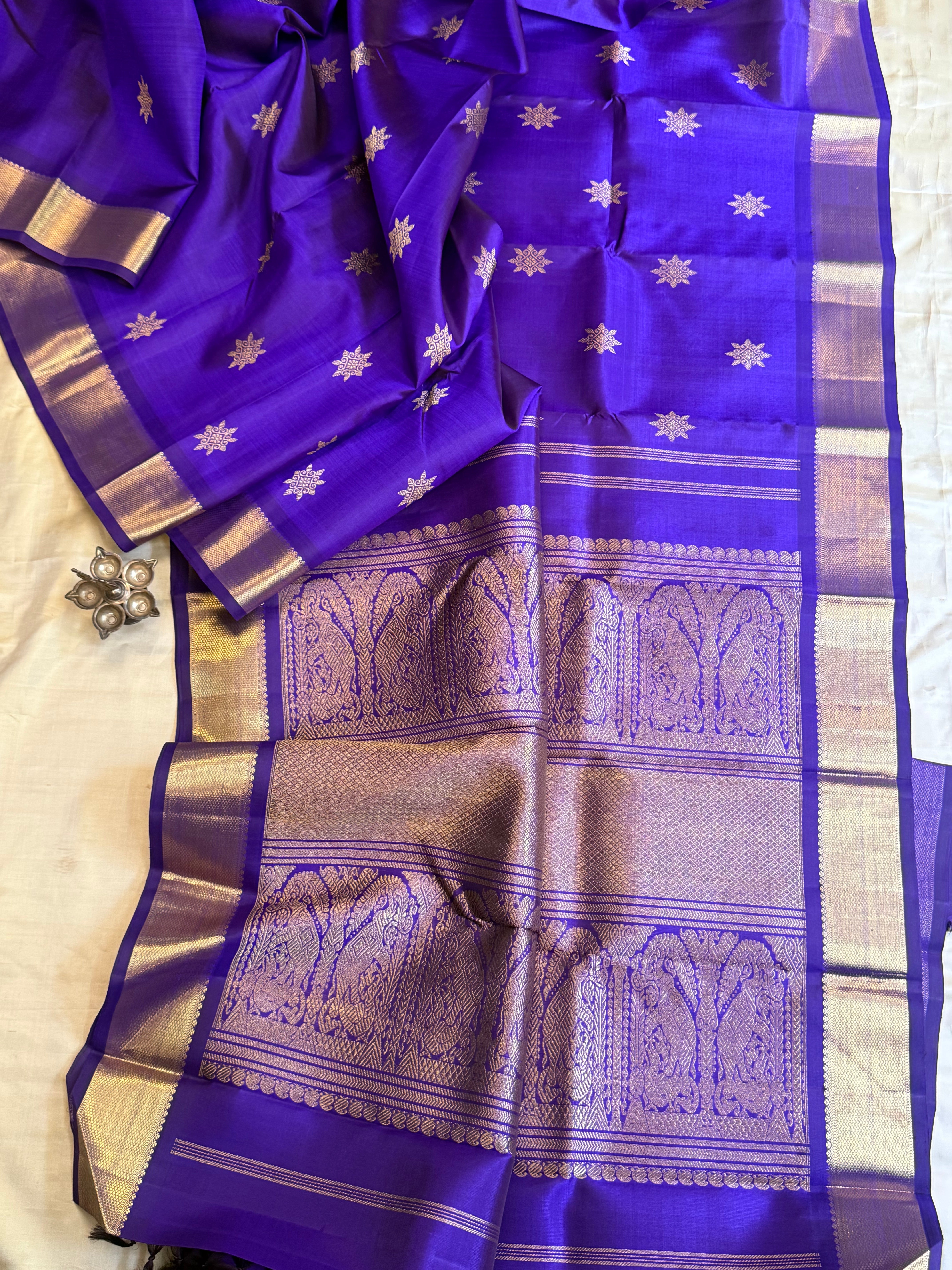 Purplish blue star butta / Kanjipuram silk