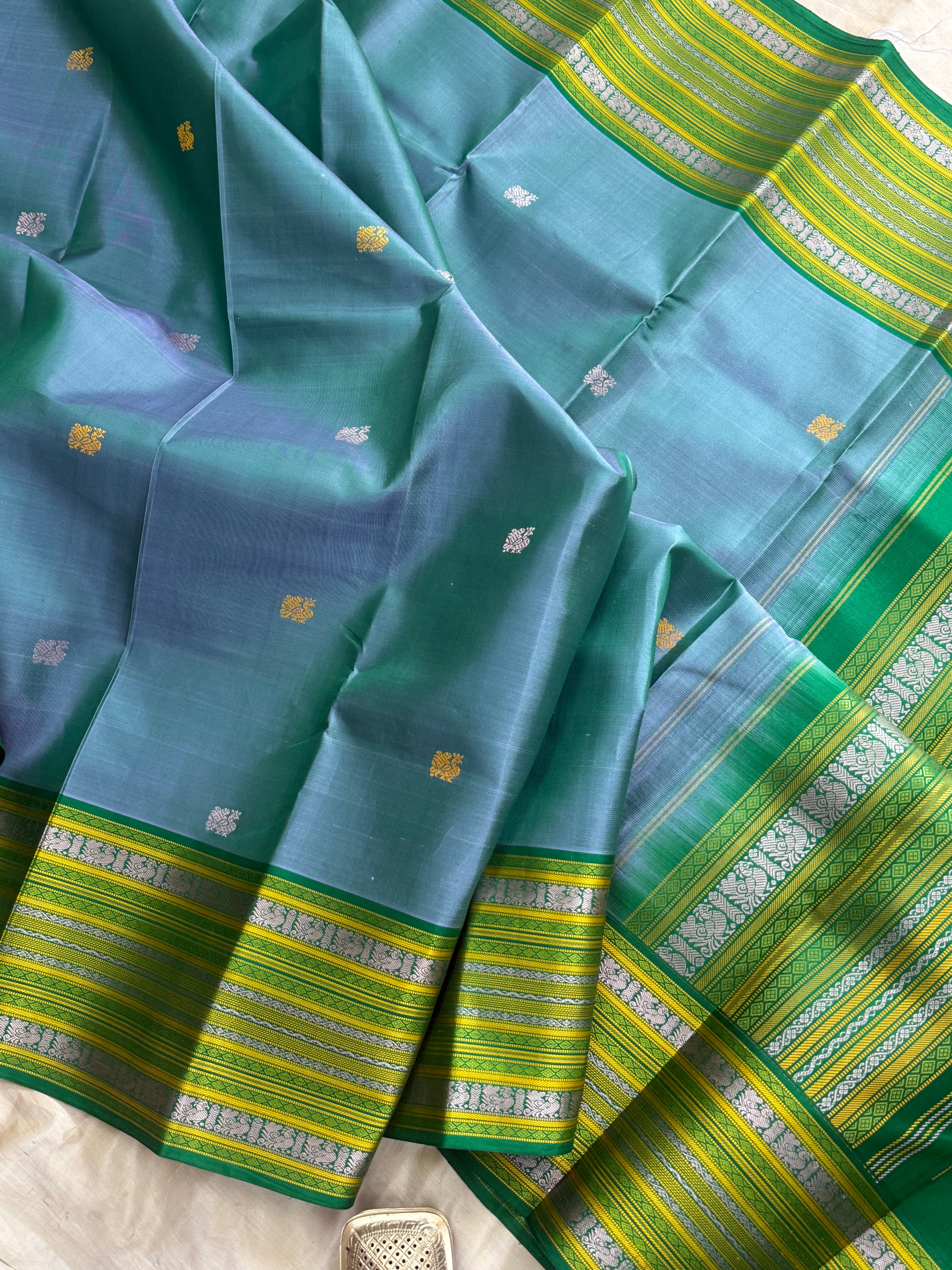 Mayilkazhuthu body with thread Butta green border/CLSA9821
