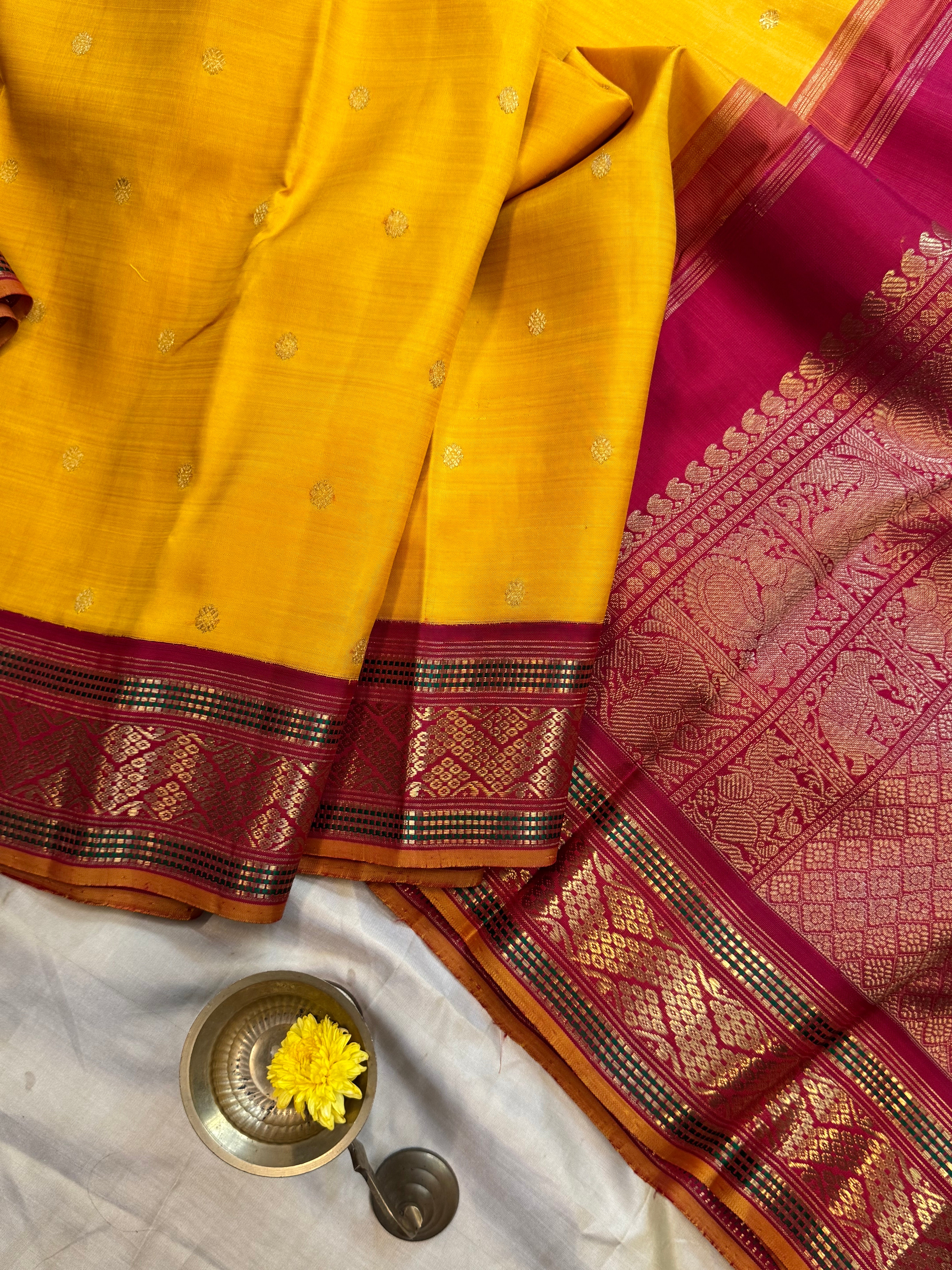 Mustard yellow vintage style adai pet kanjipuram silk.
