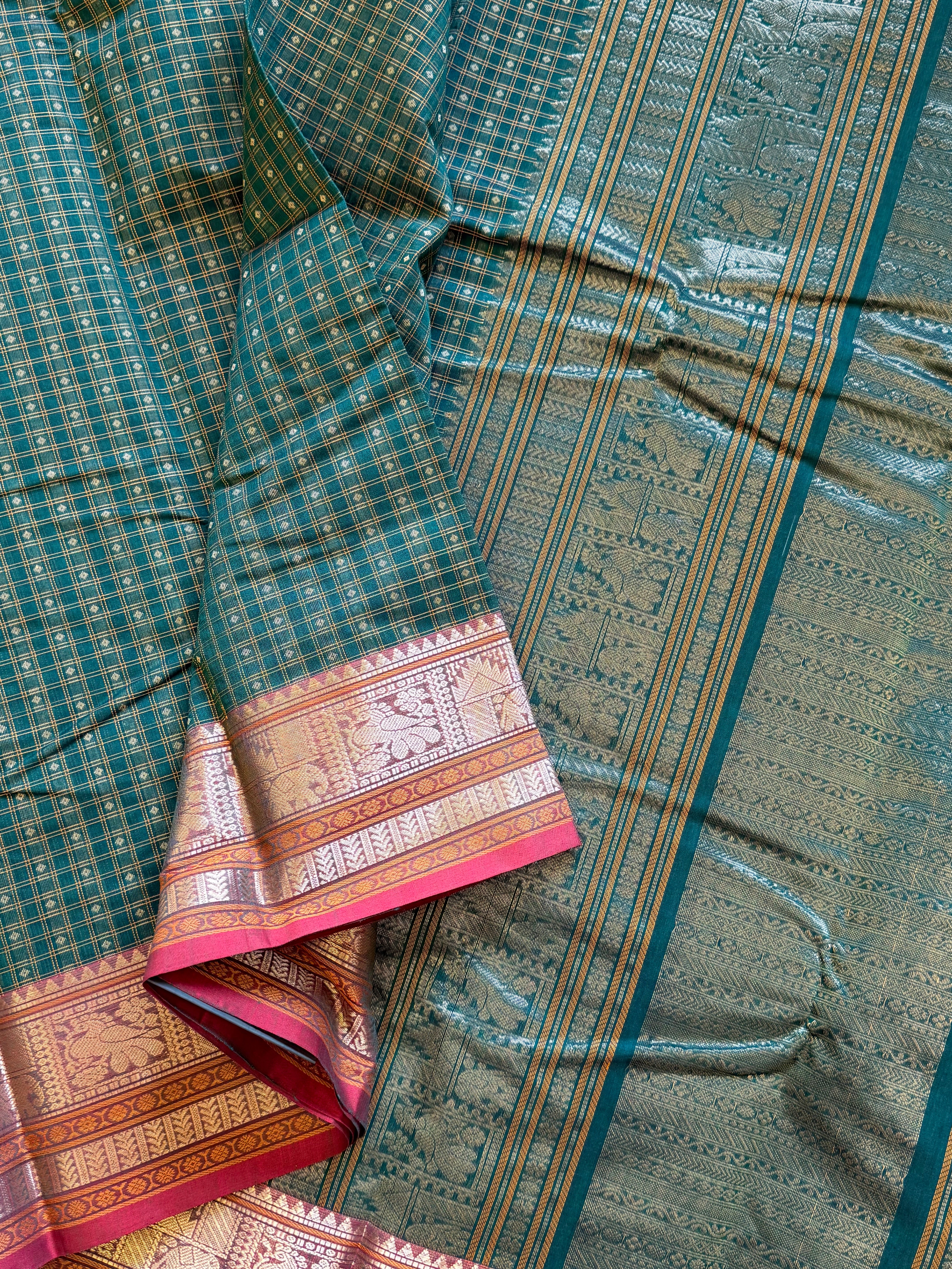 Green Zari pet diamond Laksham Butta / Kanchi cotton