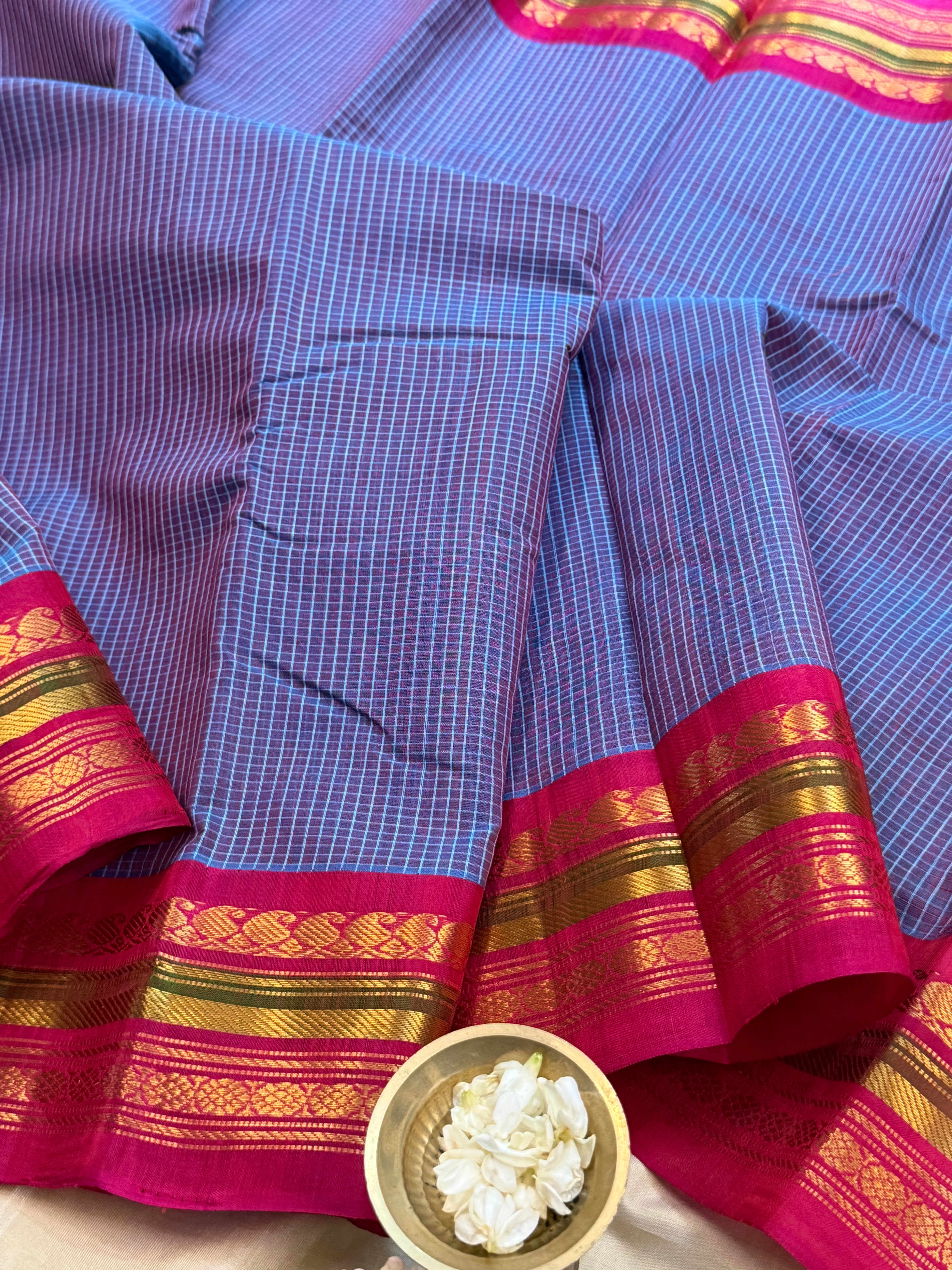Lavender and pink korvai / Gadwal cotton ( No Blouse)