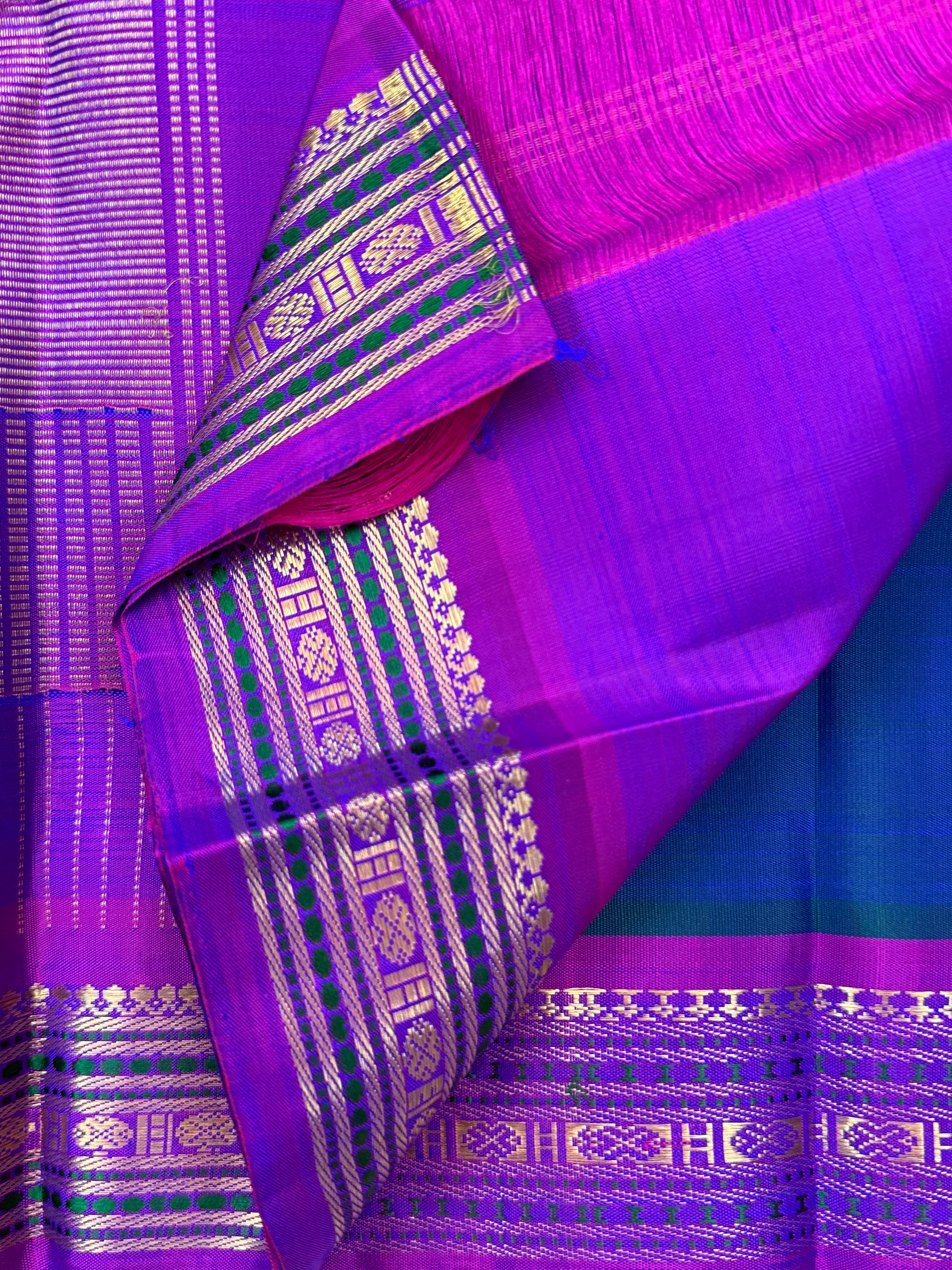 Mayilkazhuthu semi contrast / kanjipuram silk saree CLSA 10944