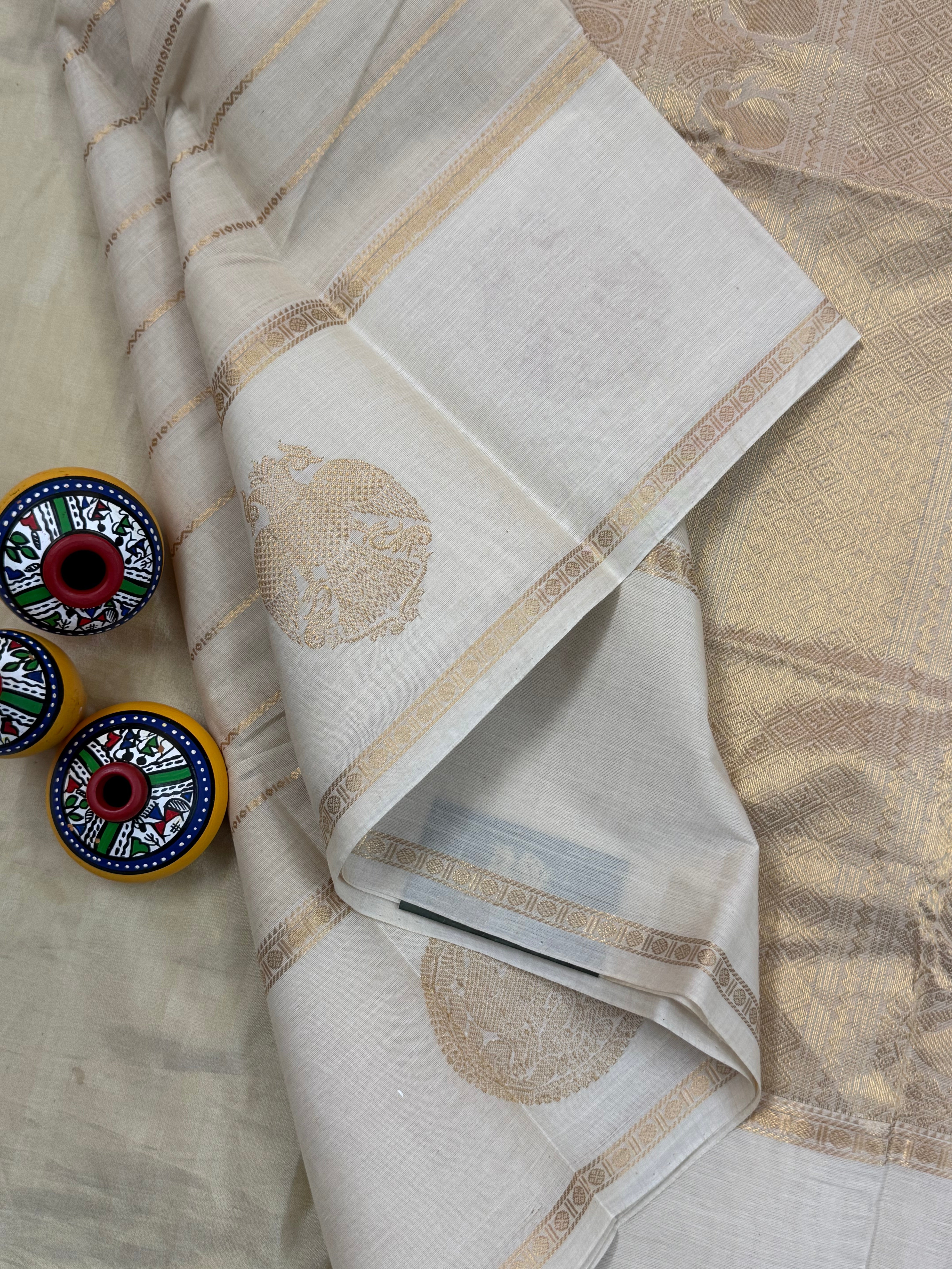 Offwhite veldhari border butta/ Kanchi cotton CL7955