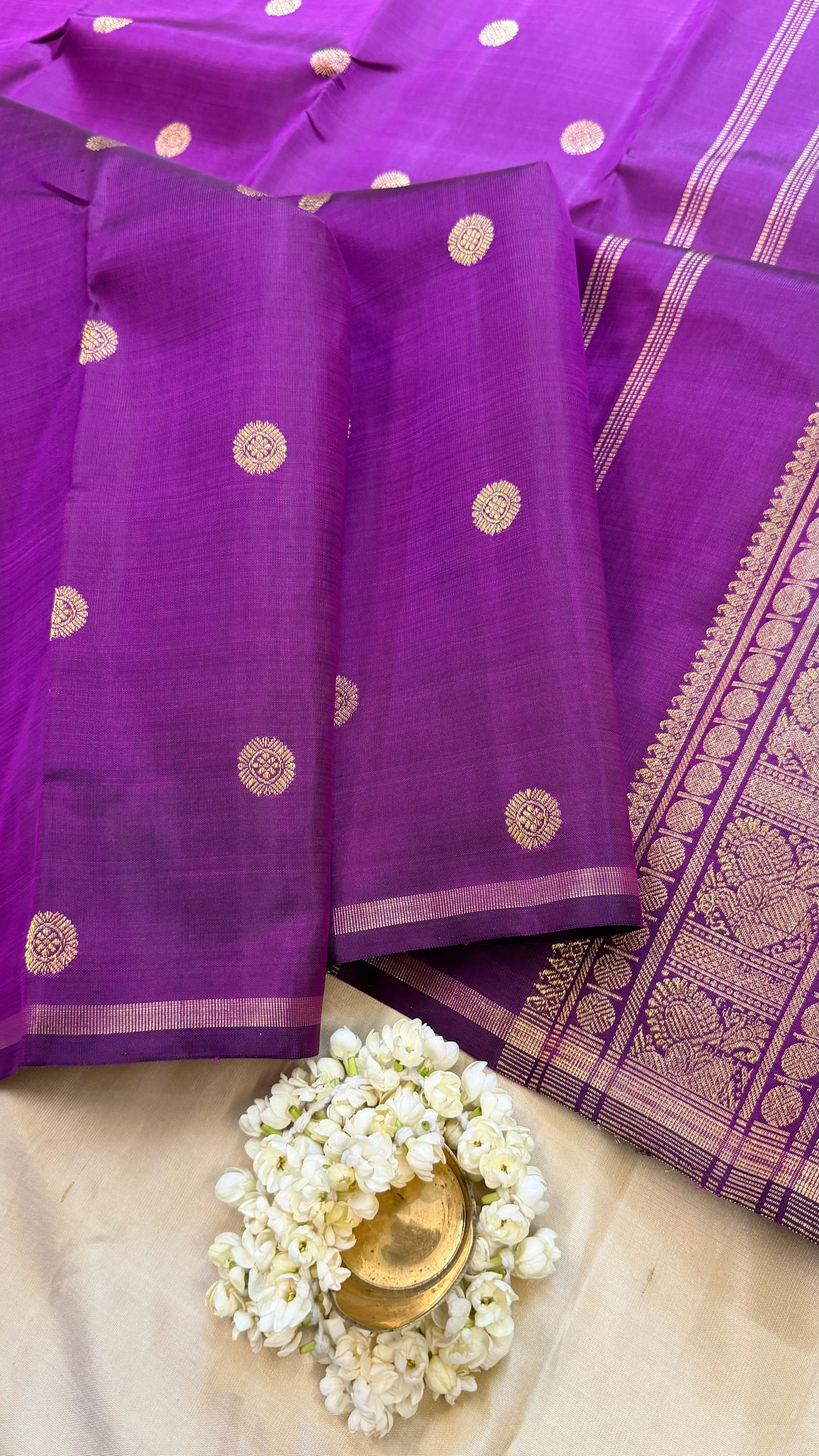 Purple shot rudraksham butta borderless/ Kanjipuram silk