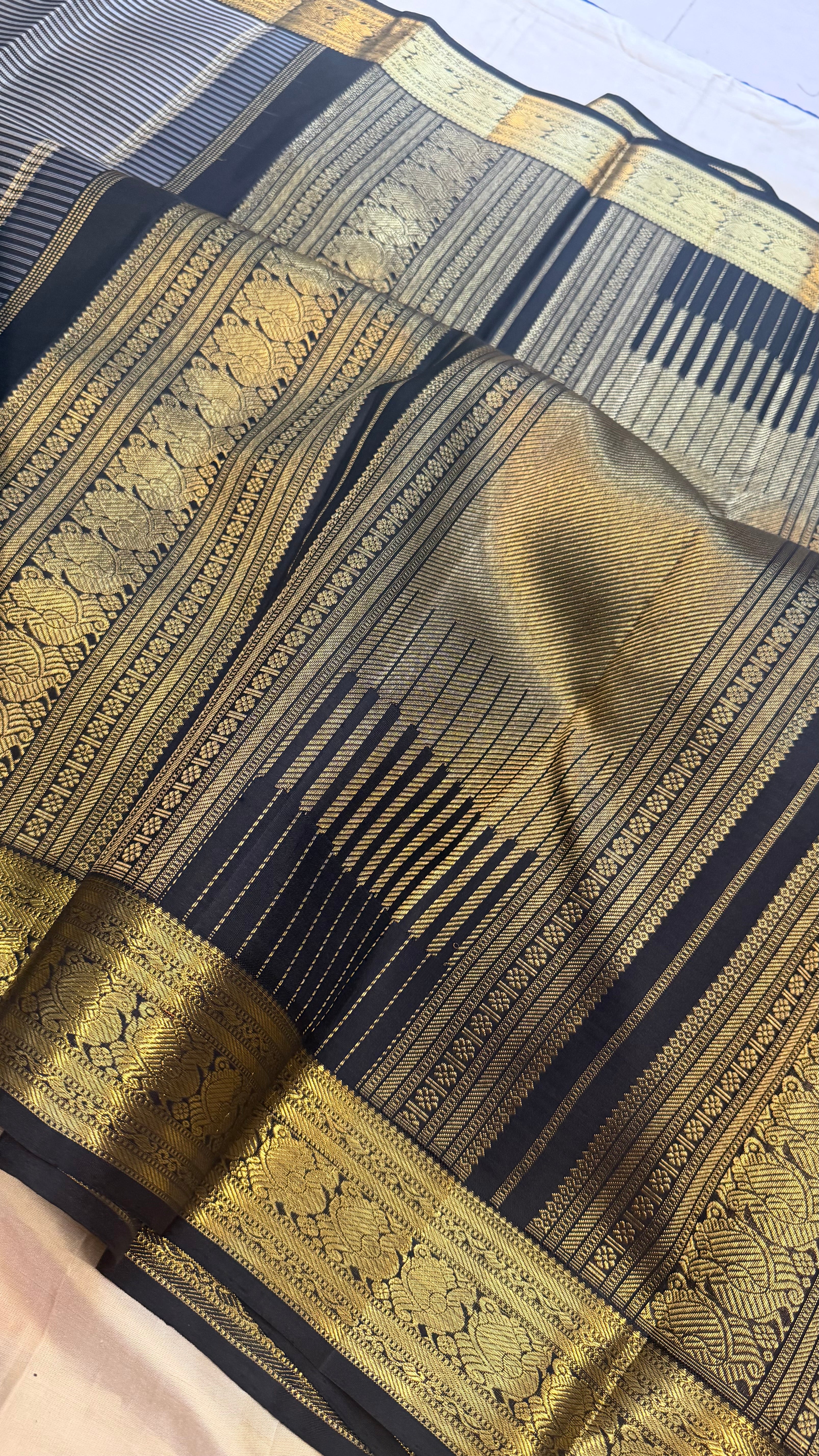 Vaalapoo savuku Vairaoosi / Kanjipuram silk