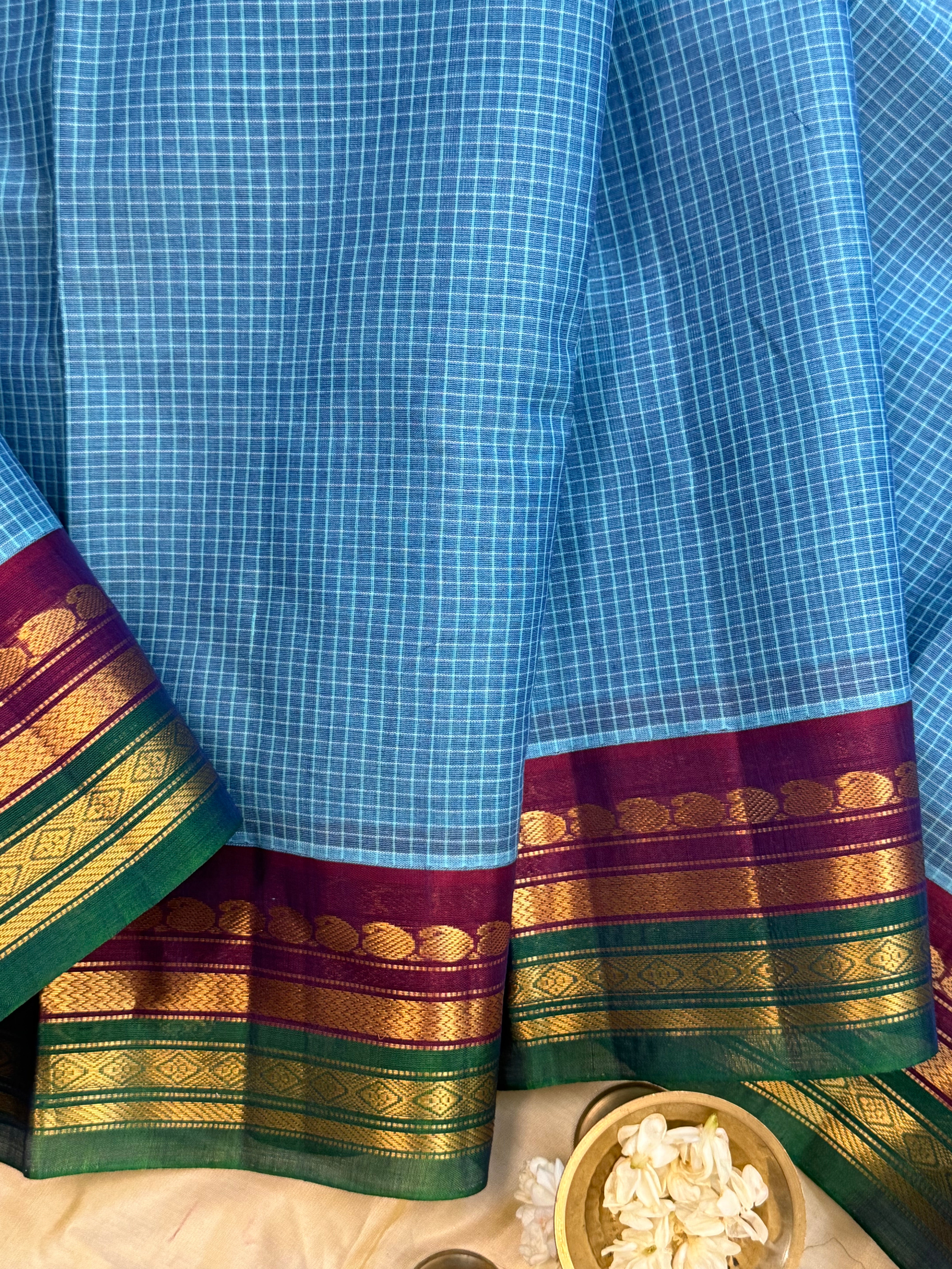 Sky blue varisapet border/ Gadwal cotton ( No Blouse)