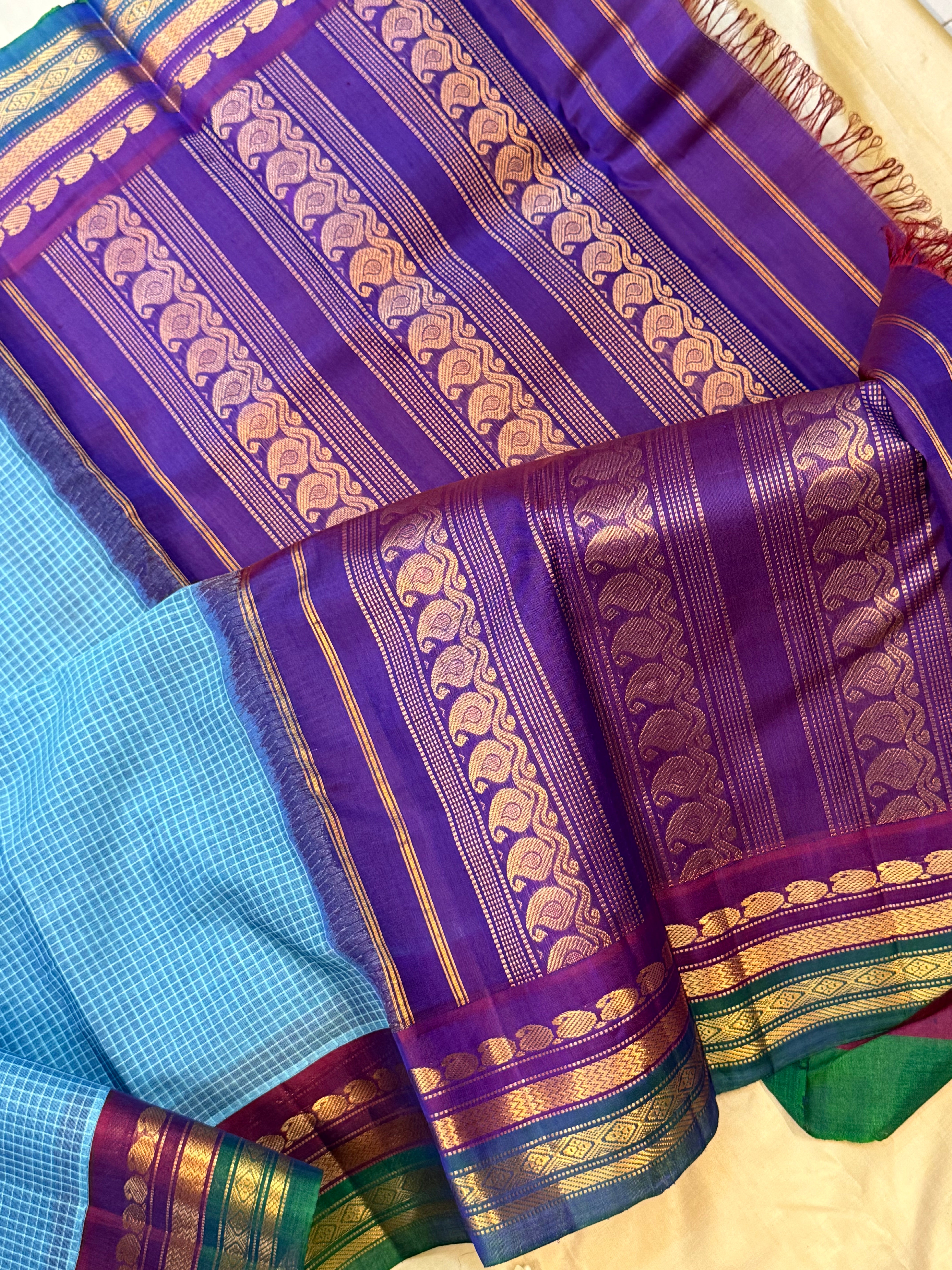 Sky blue varisapet border/ Gadwal cotton ( No Blouse)
