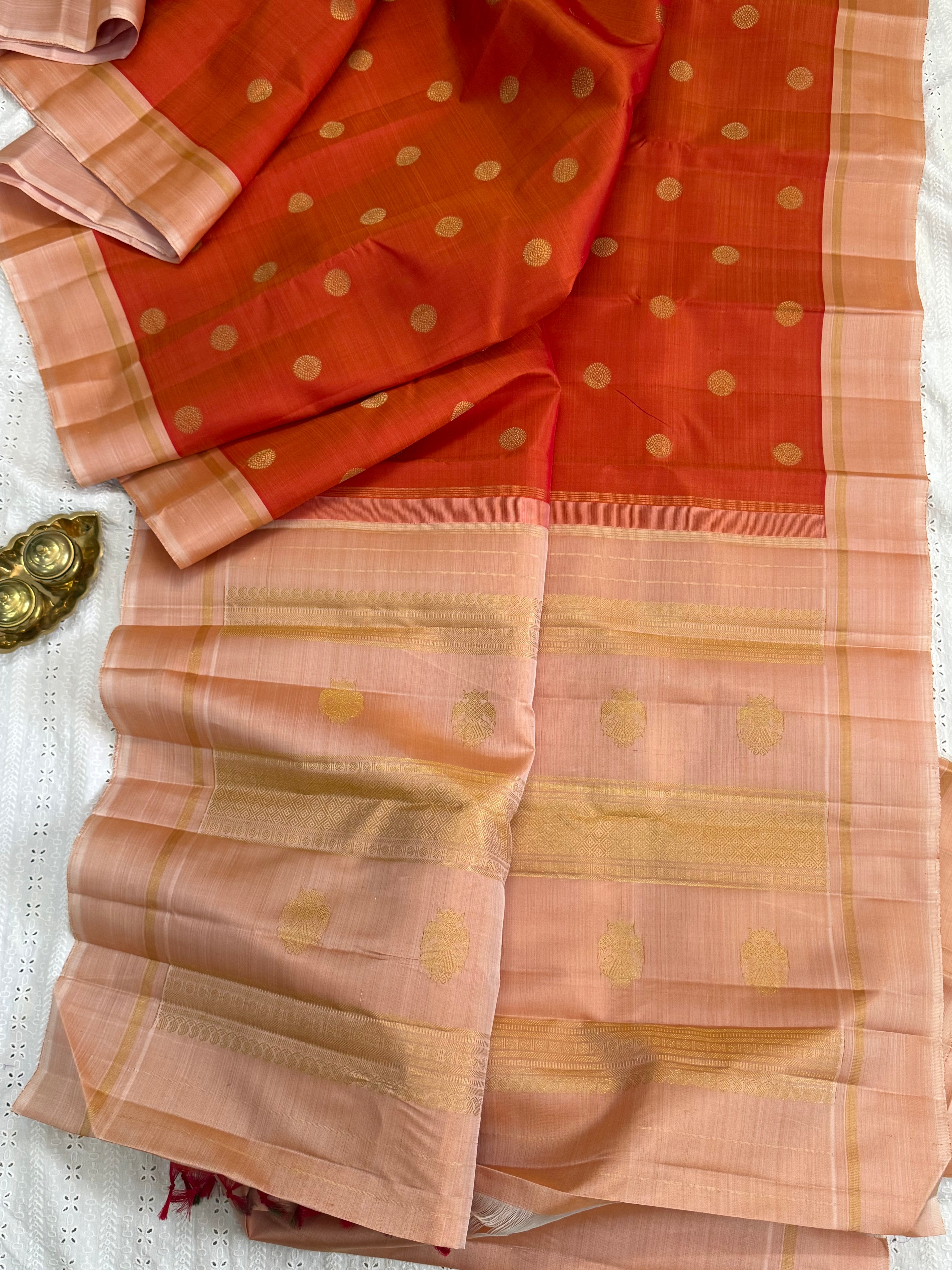 Rust round butta / Kanjipuram Silk CL10138