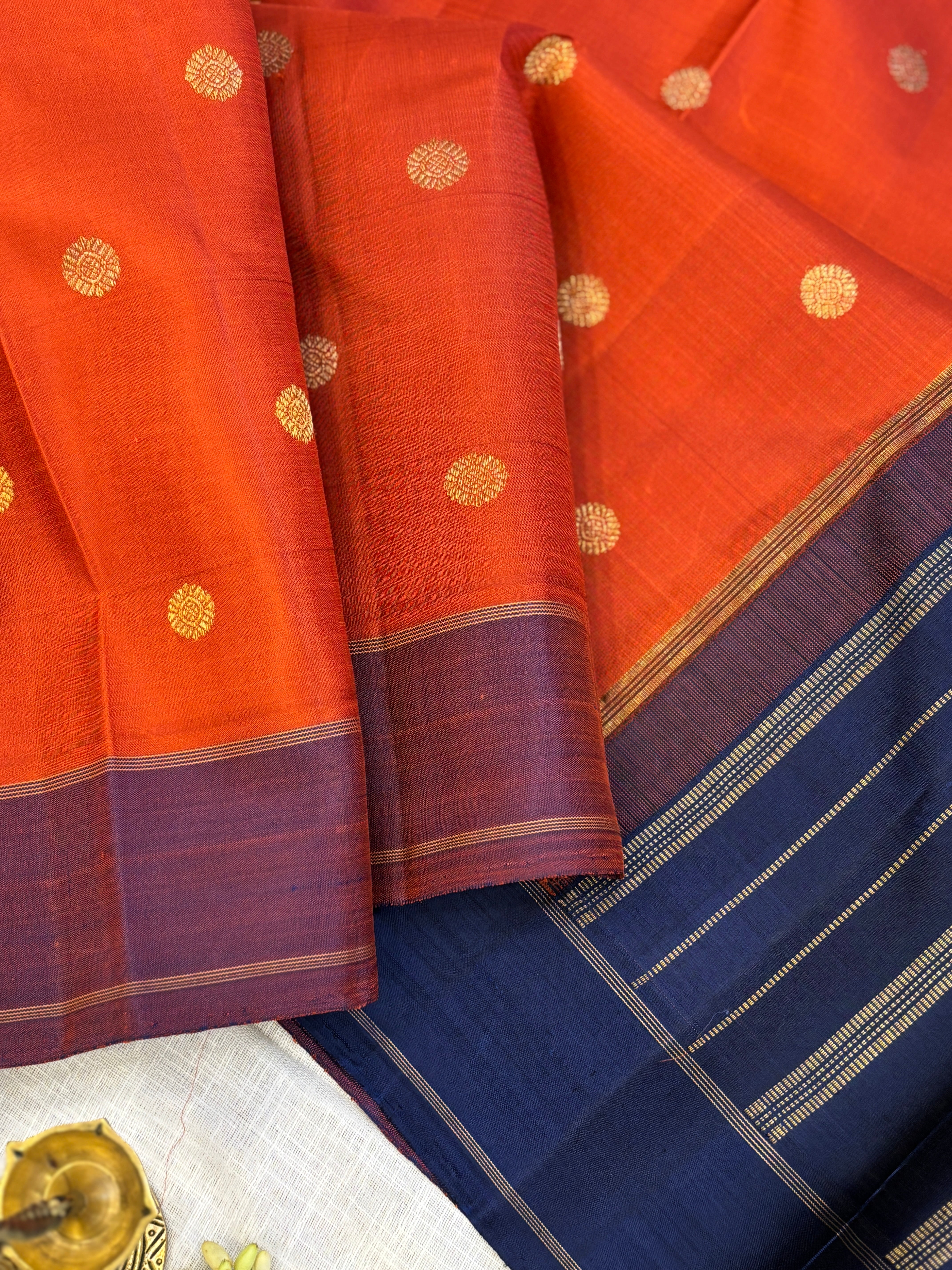 Rustic orange kamalam butta / kanjipuram silk