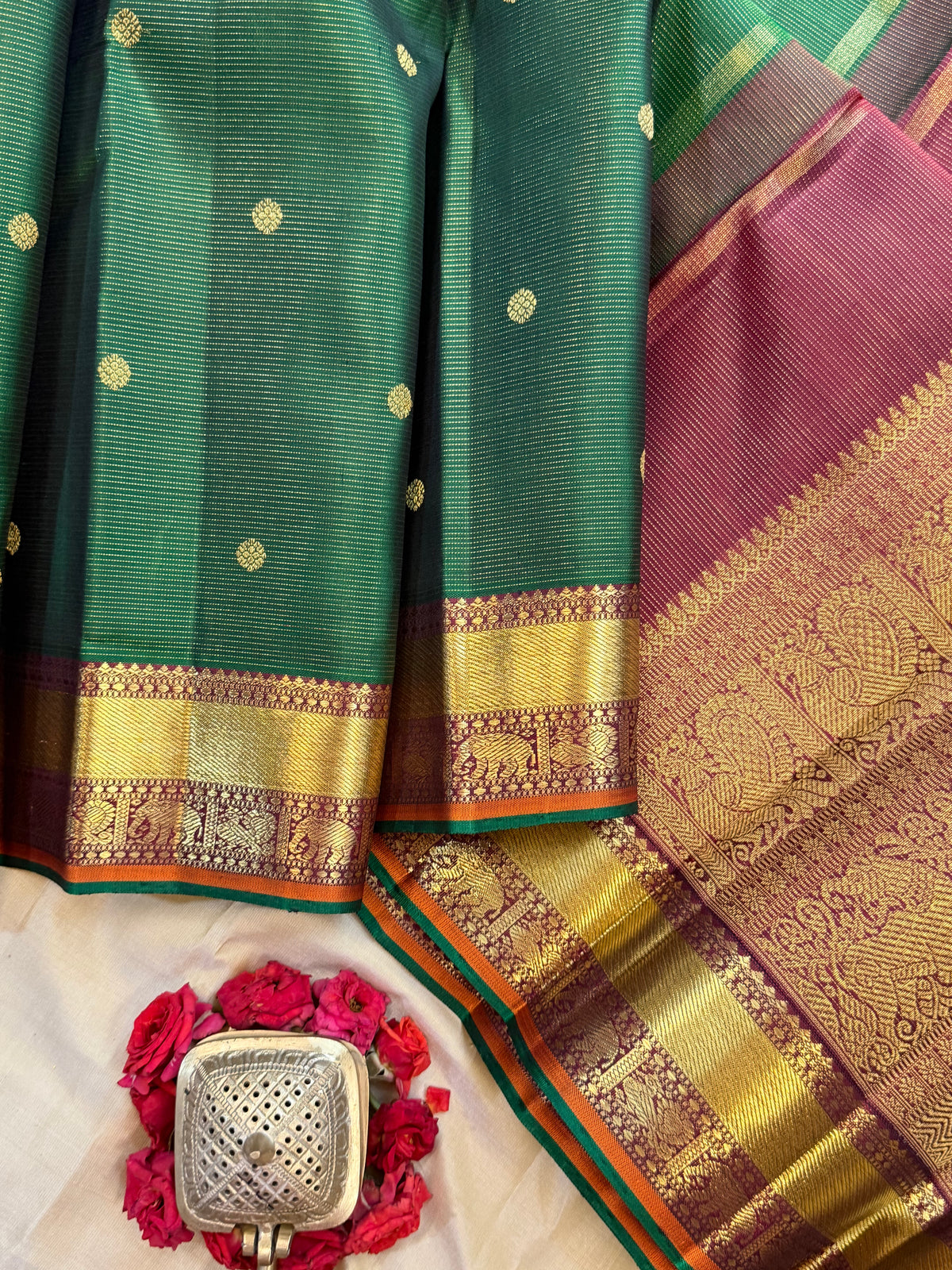 Dark green Vairaoosi / pure Zari Kanjipuram silk