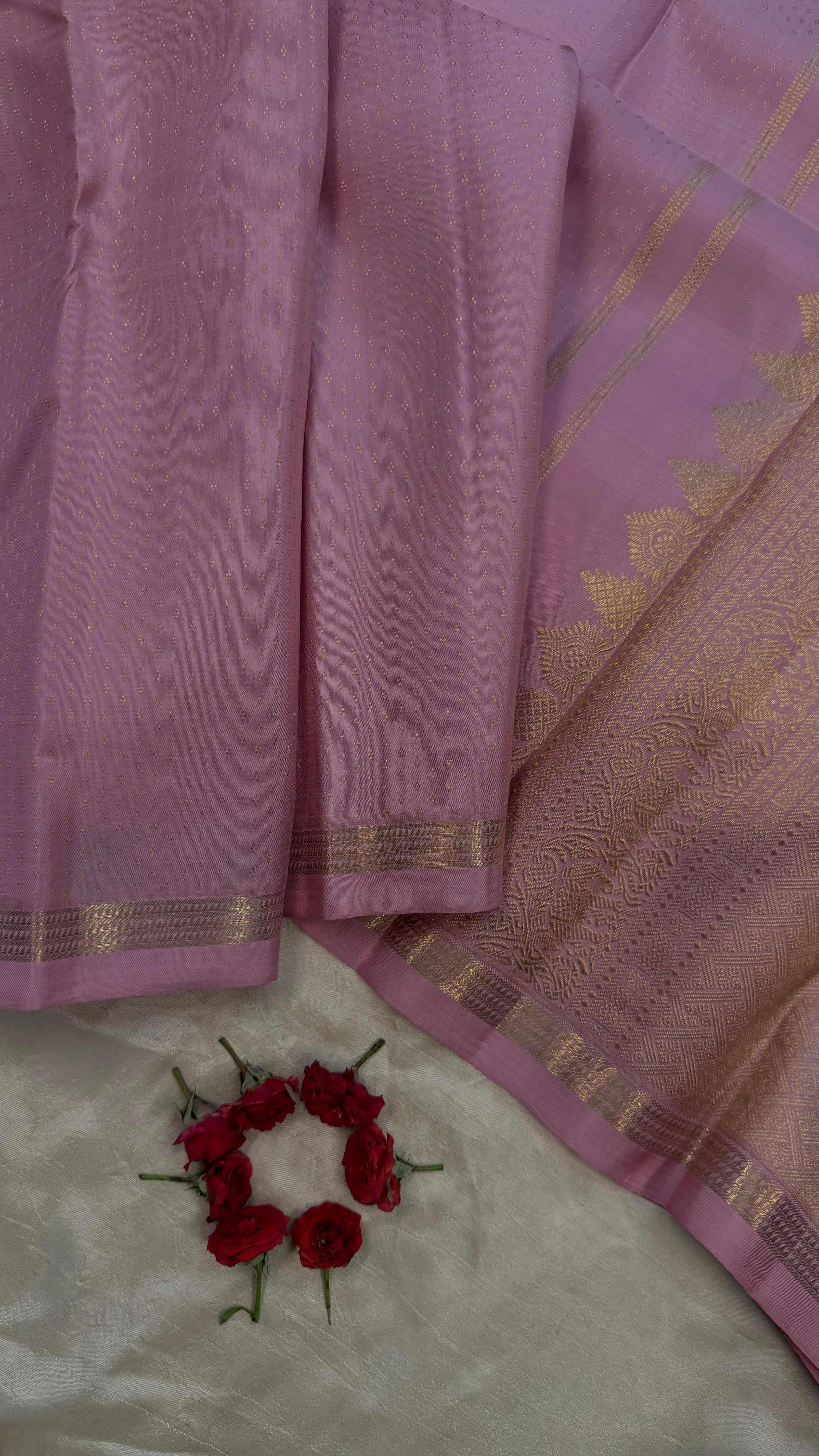 Light pink Laksham Butta / Kanjipuram silk