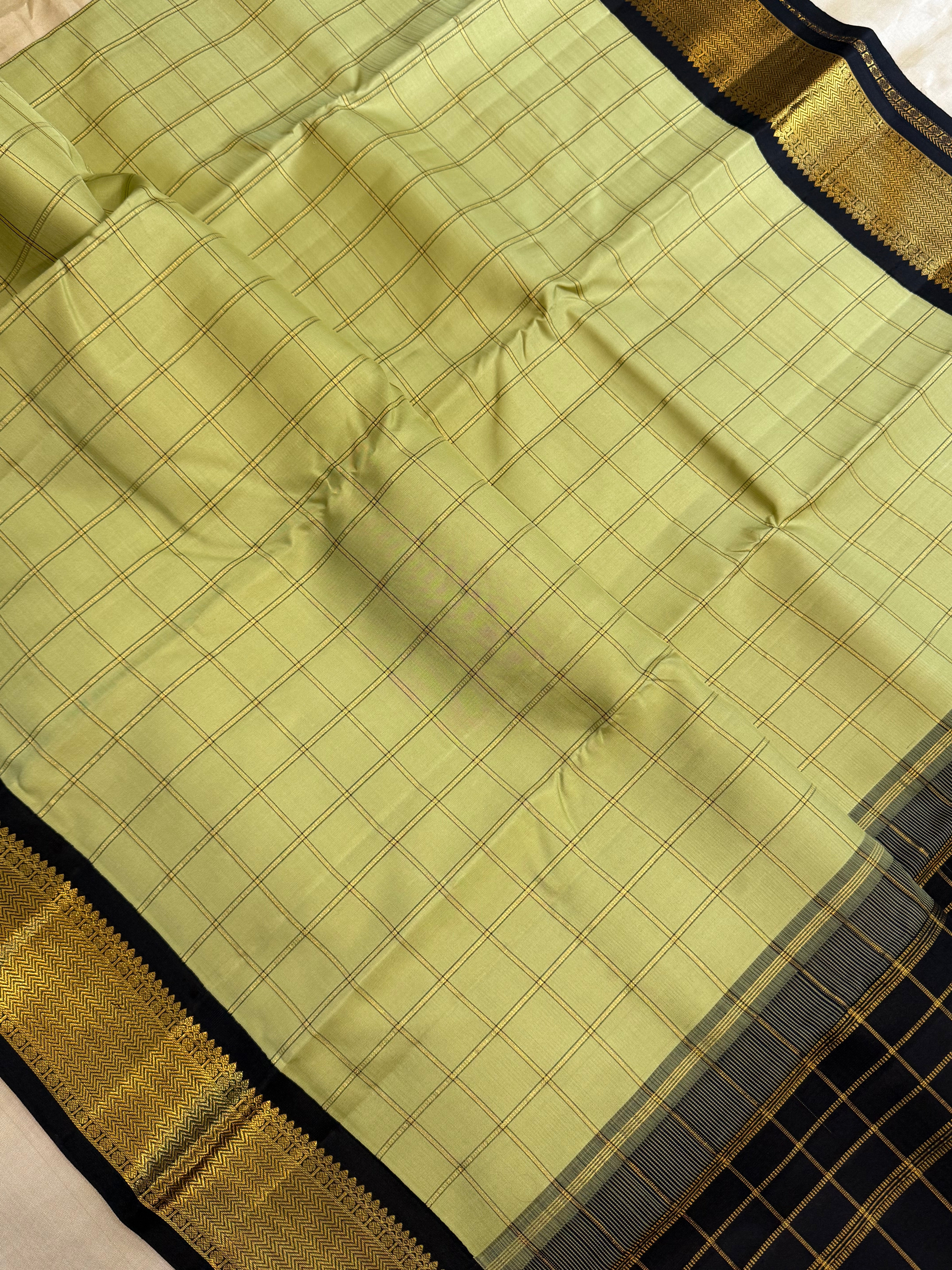 Pista green and black check / Arani silk
