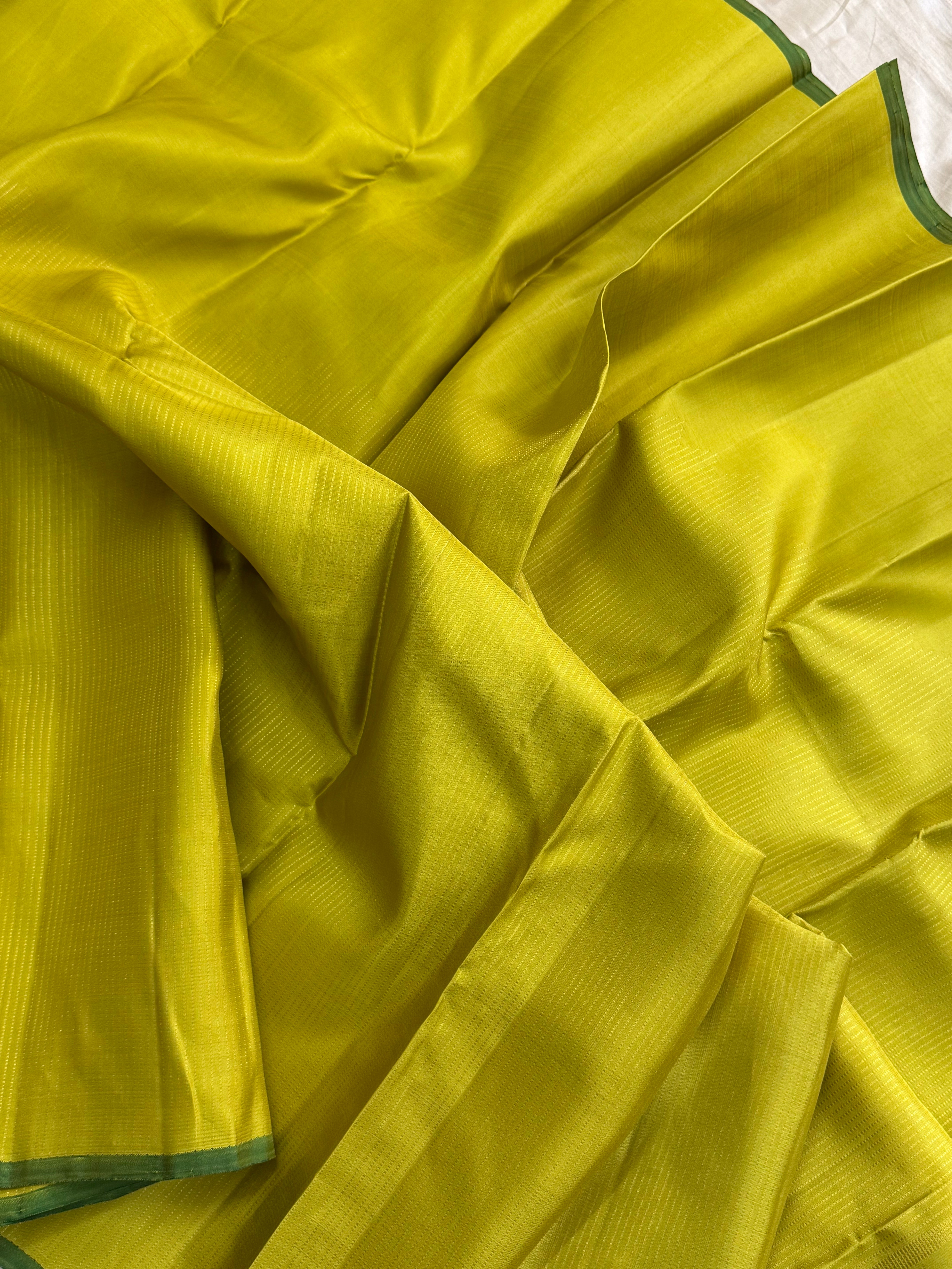 SAMPANGA GREEN BODY RISING ZARI LINE/KANJIPURAM SILK SAREE CLSA9773