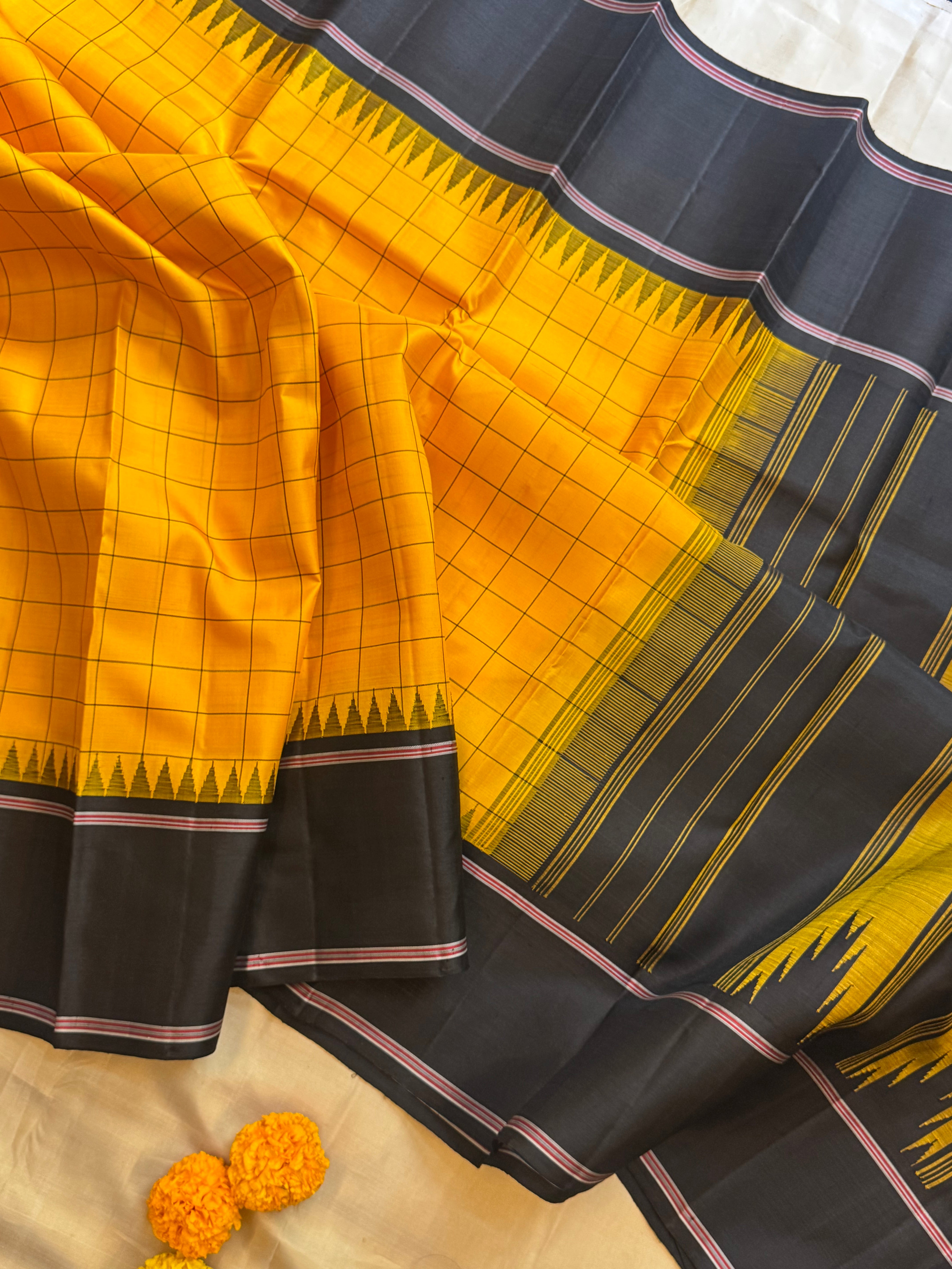 Yellow Kattam korvai / Arani silk