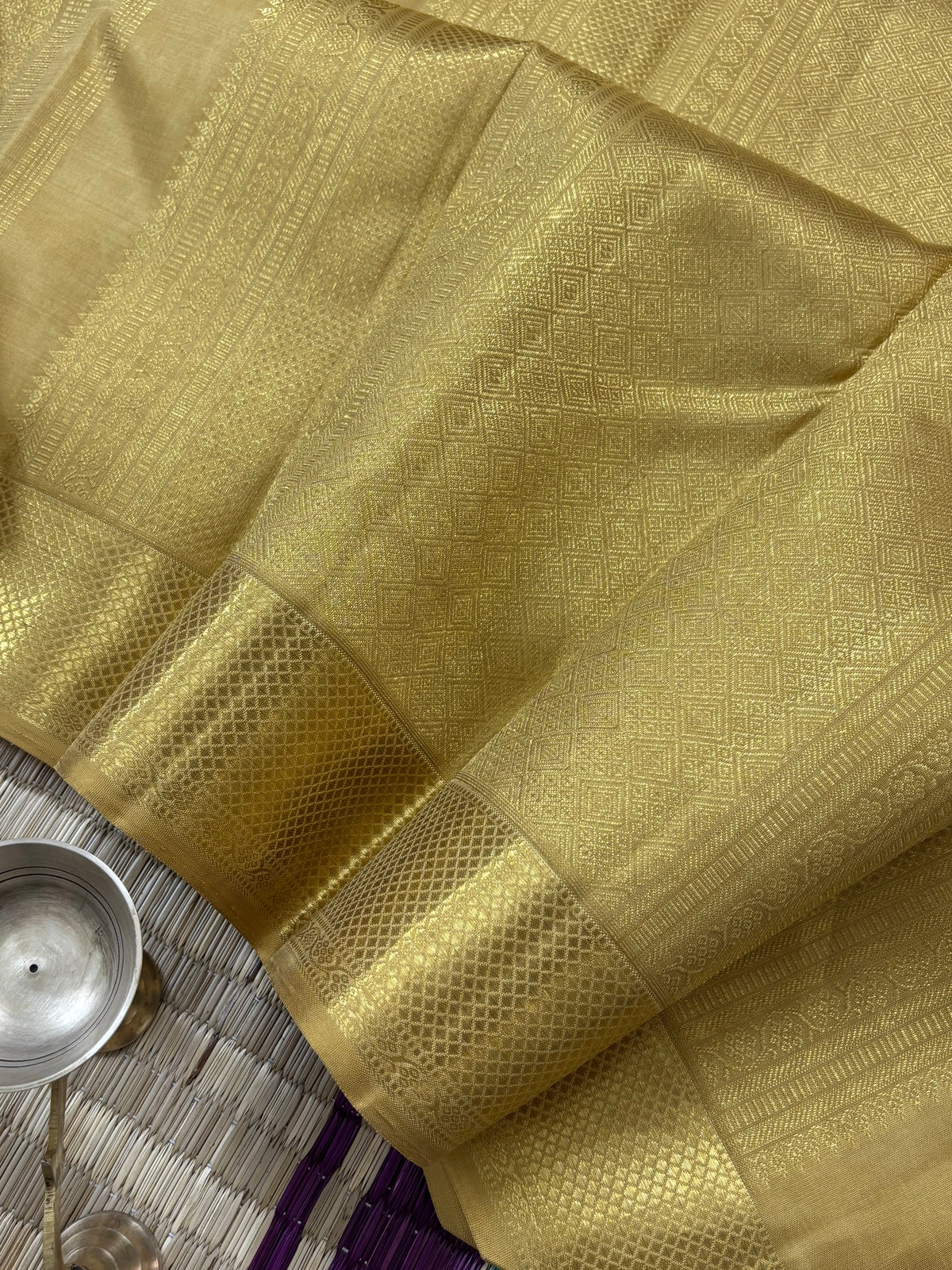 Golden colour body small annam chakram burtta bridal pure zari/kanjipuram silk saree clsa 10141