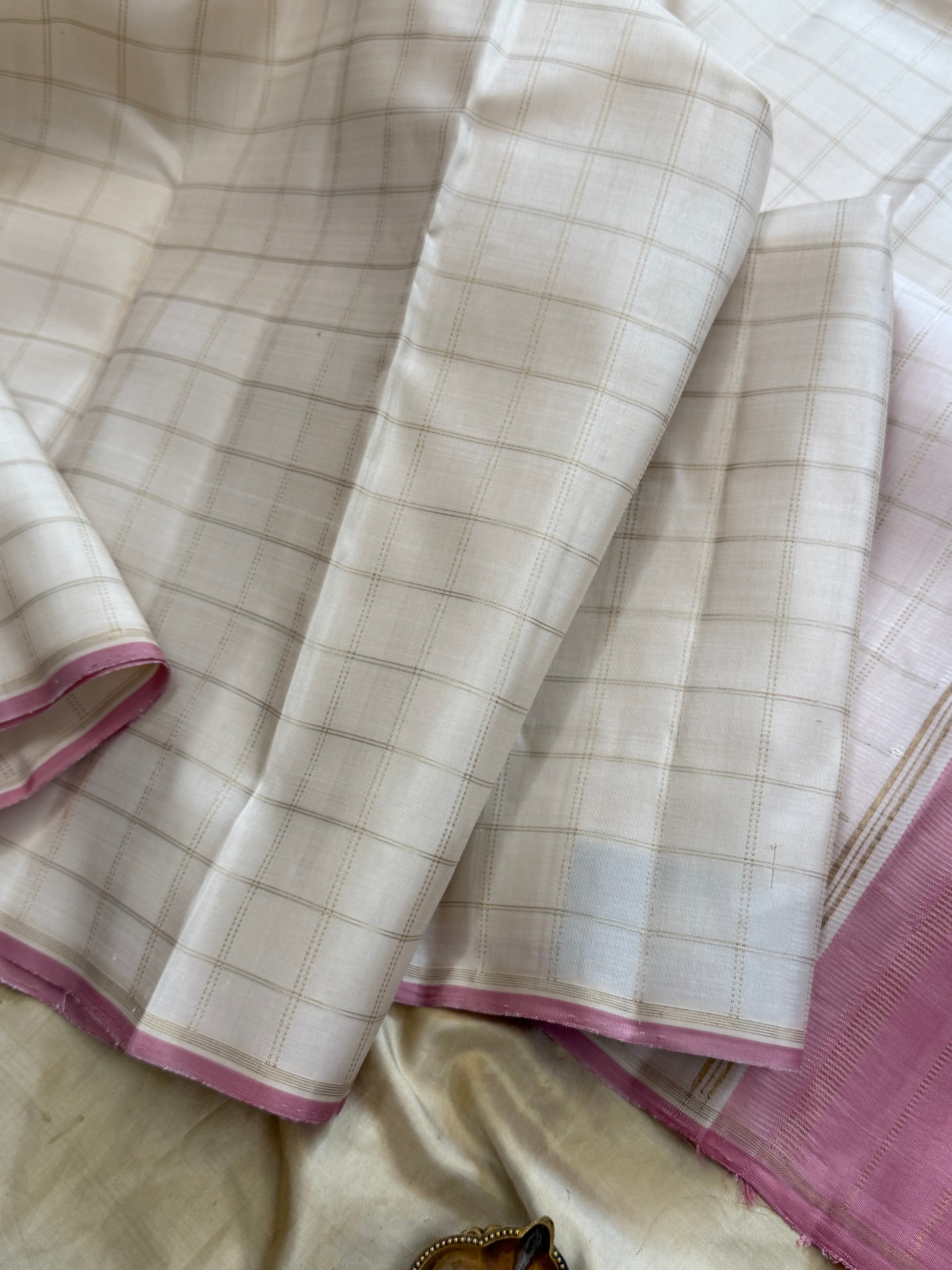 OFFWHITE BODY ZARI KATTAM / KANJIPURAM SILK SAREE CLSA 10715