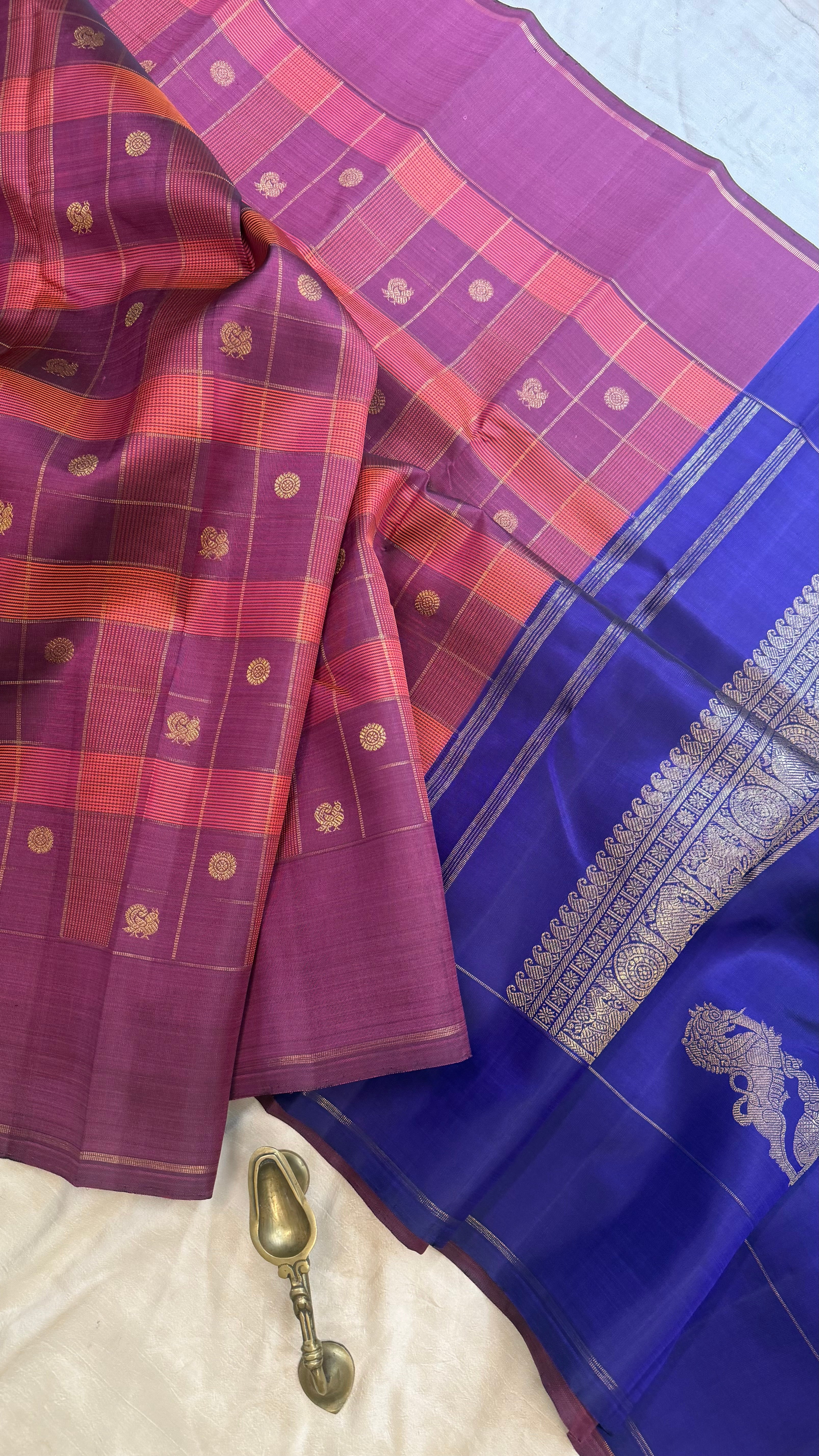 Chocolate brown Chettinad Kattam Butta / Kanjipuram silk