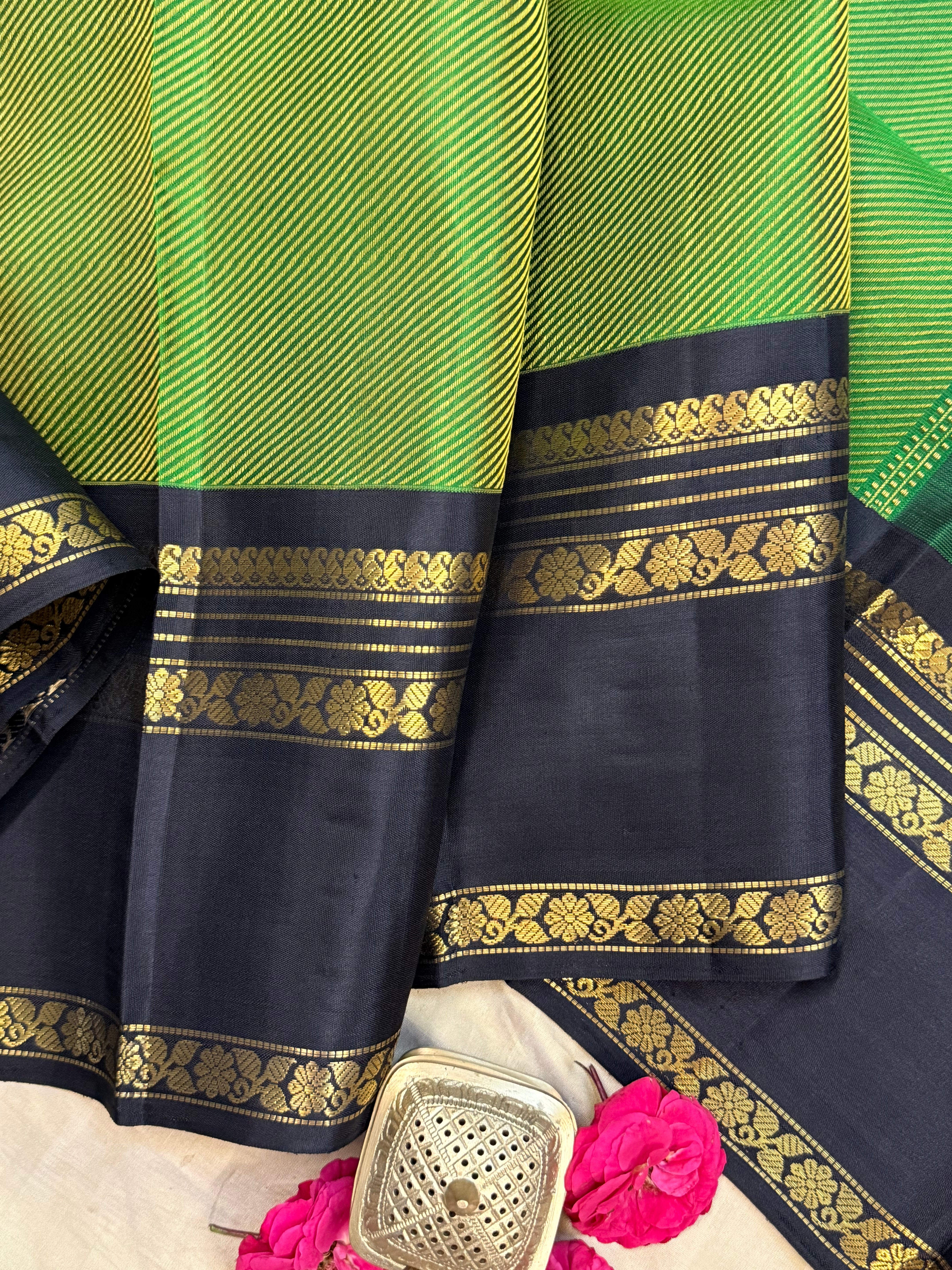 Green lehariya yannai darbar pallu / Kanjipuram silk CLSA9168
