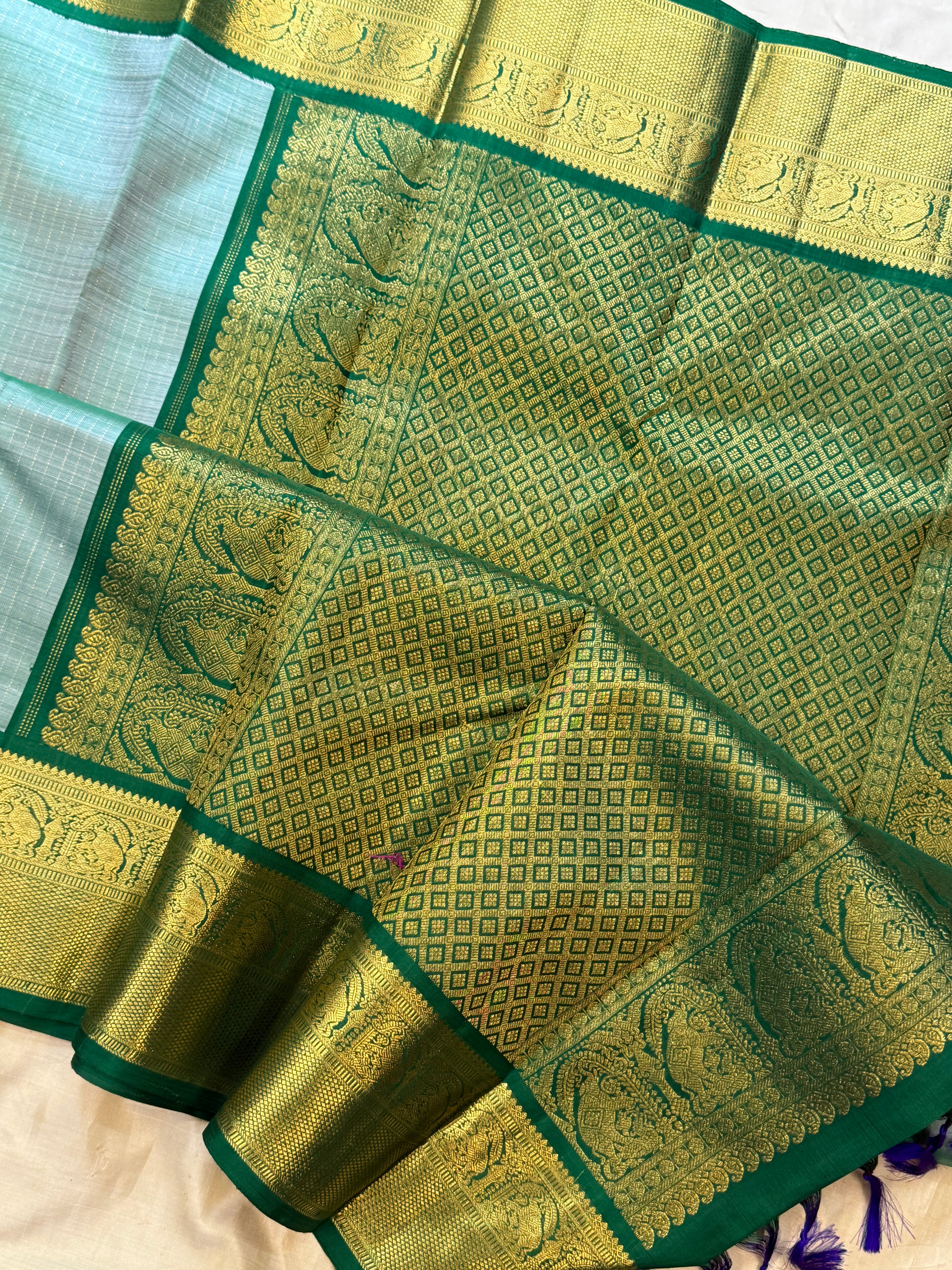 Green shot zari stripes and dark green border / Arani silk CL10109