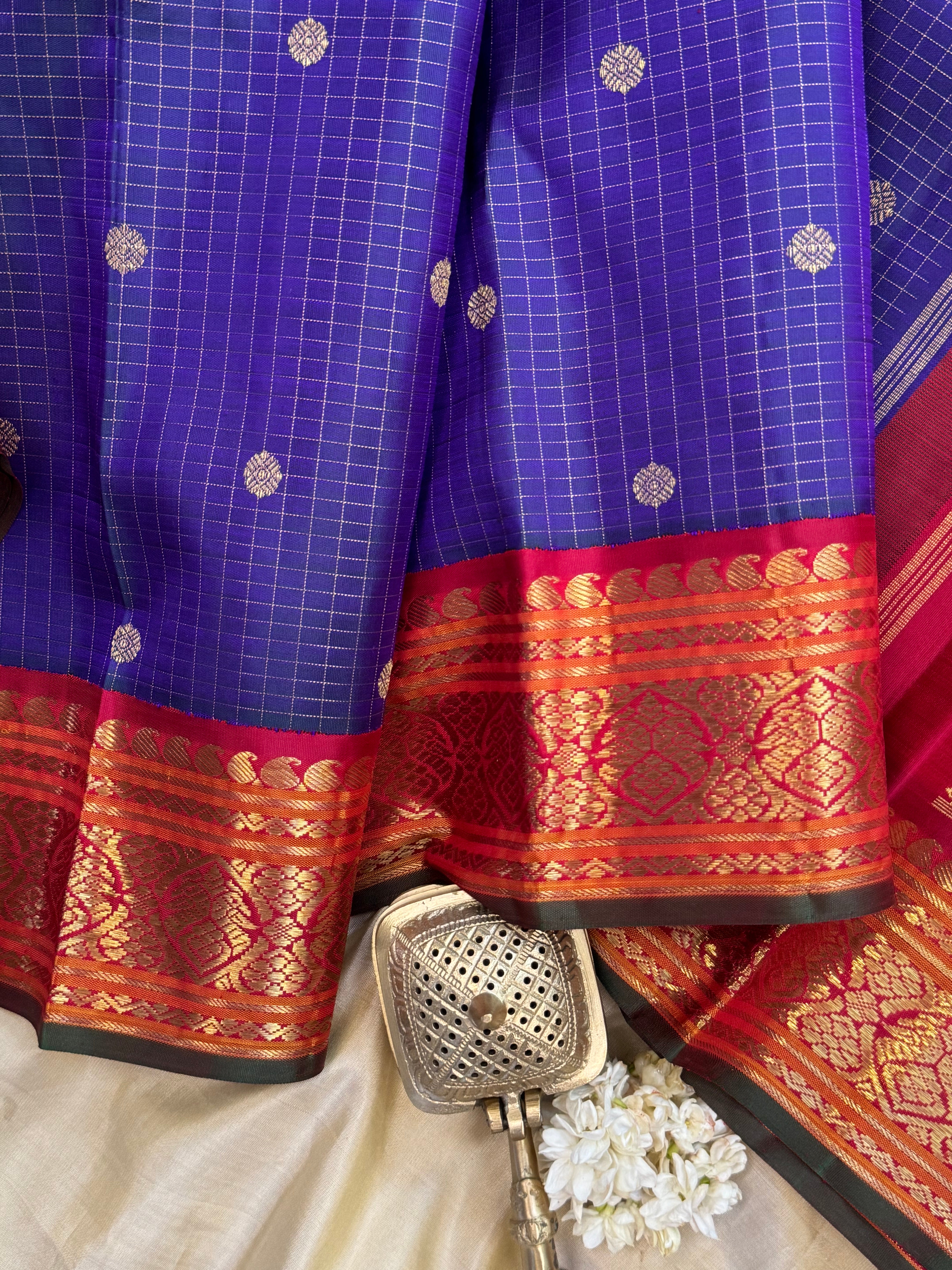 Purplish blue zari kattam Araku kai korvai/ Kanjipuram silk CLSA8677