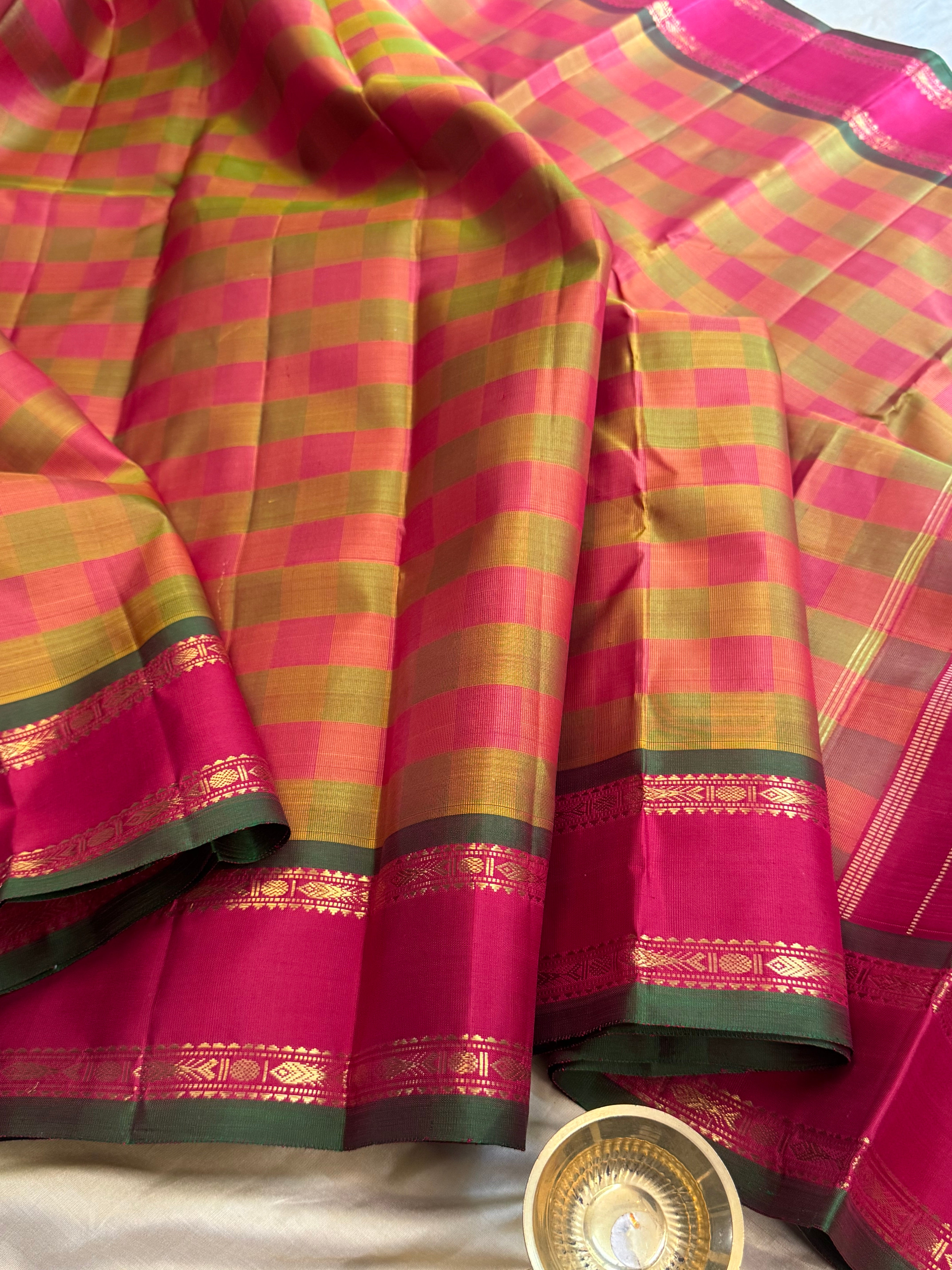 Paimadi Paalum pazhamum kattam / simple kanjipuram silk
