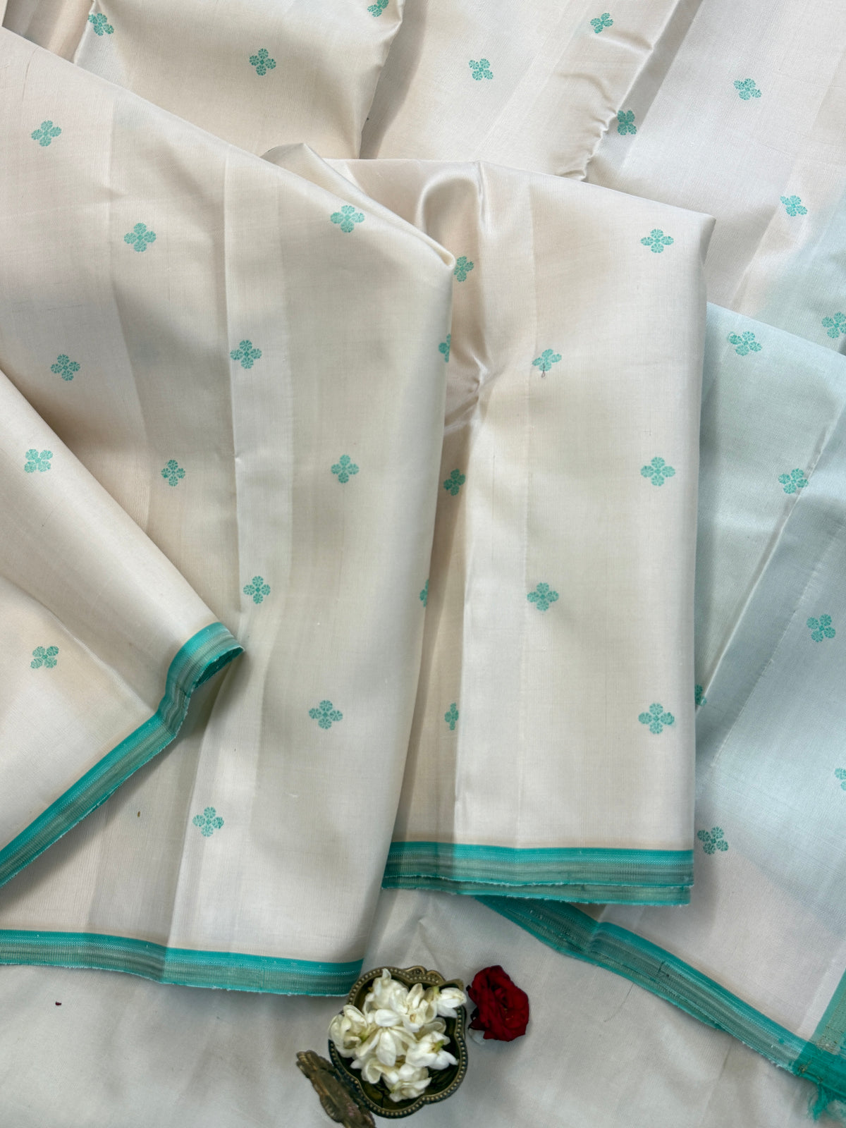 Border less/Kanjipuram silk saree clsa 11691