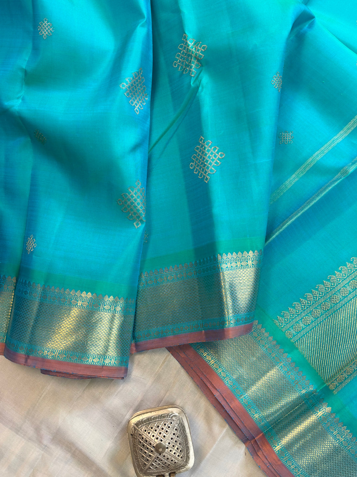 Sea green Kolam Butta pure Kanjipuram silk
