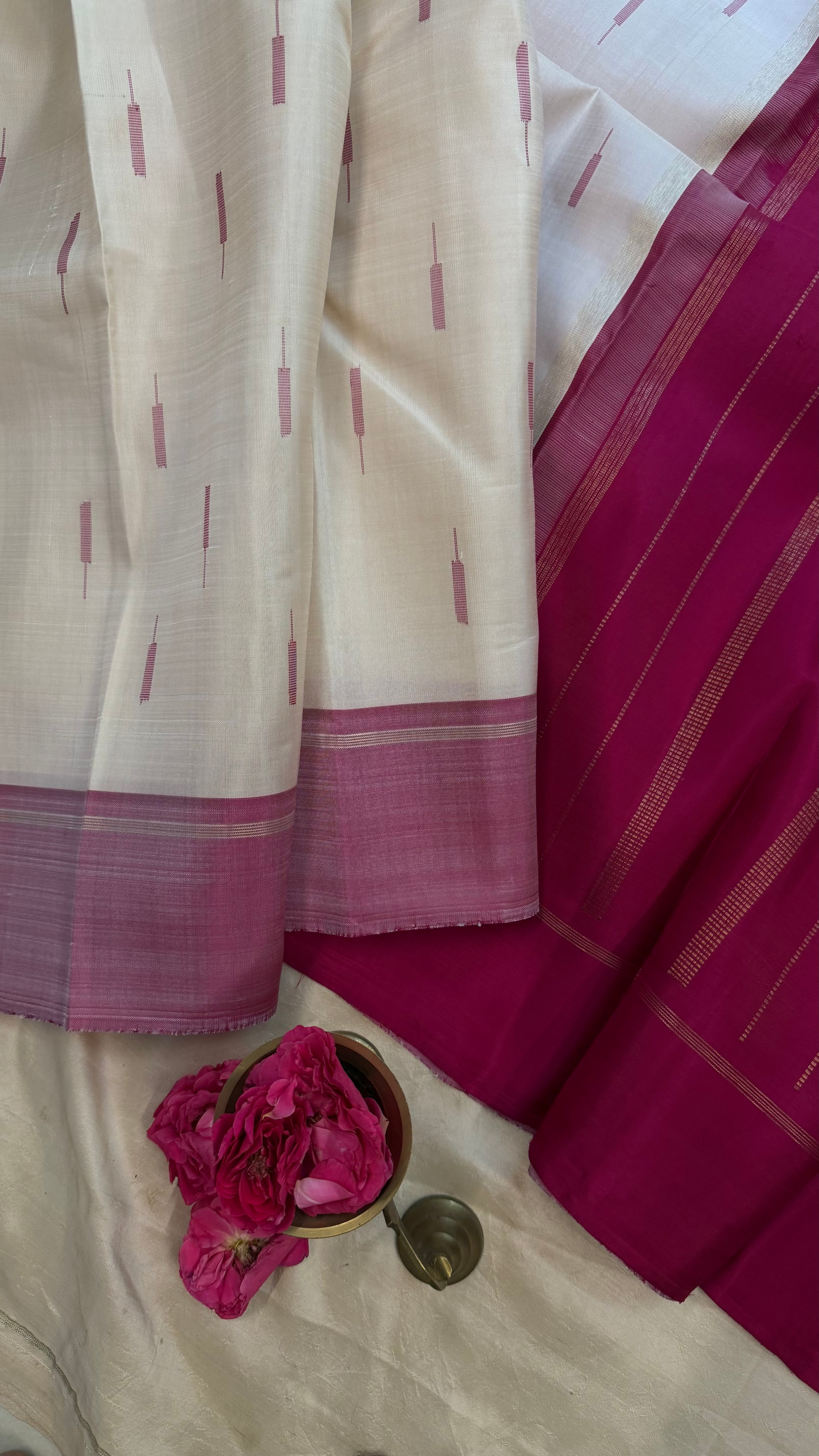 Venpattu series malli Butta / Kanjipuram silk.