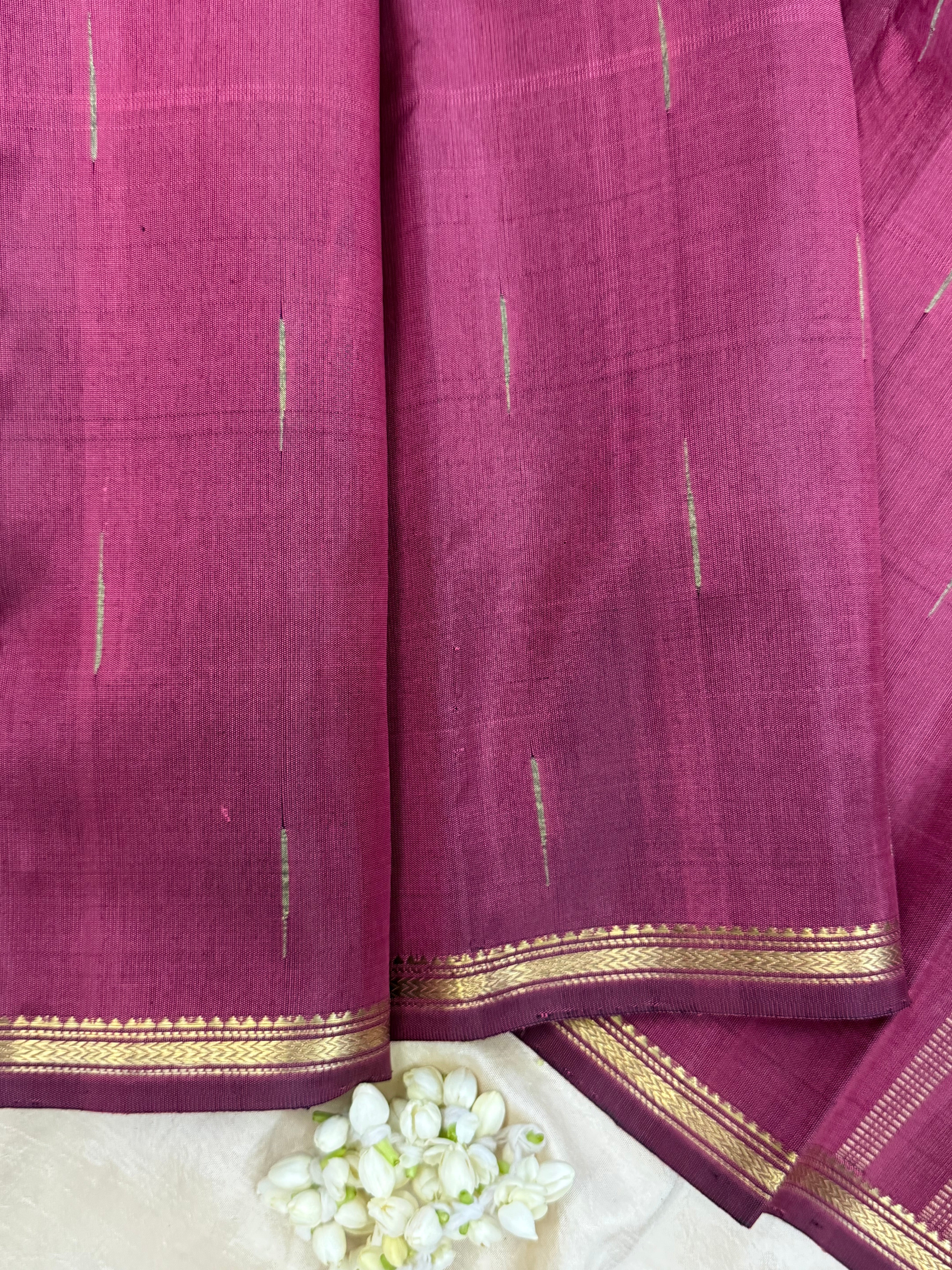 Araku malli moggu small border/ Kanjipuram silk