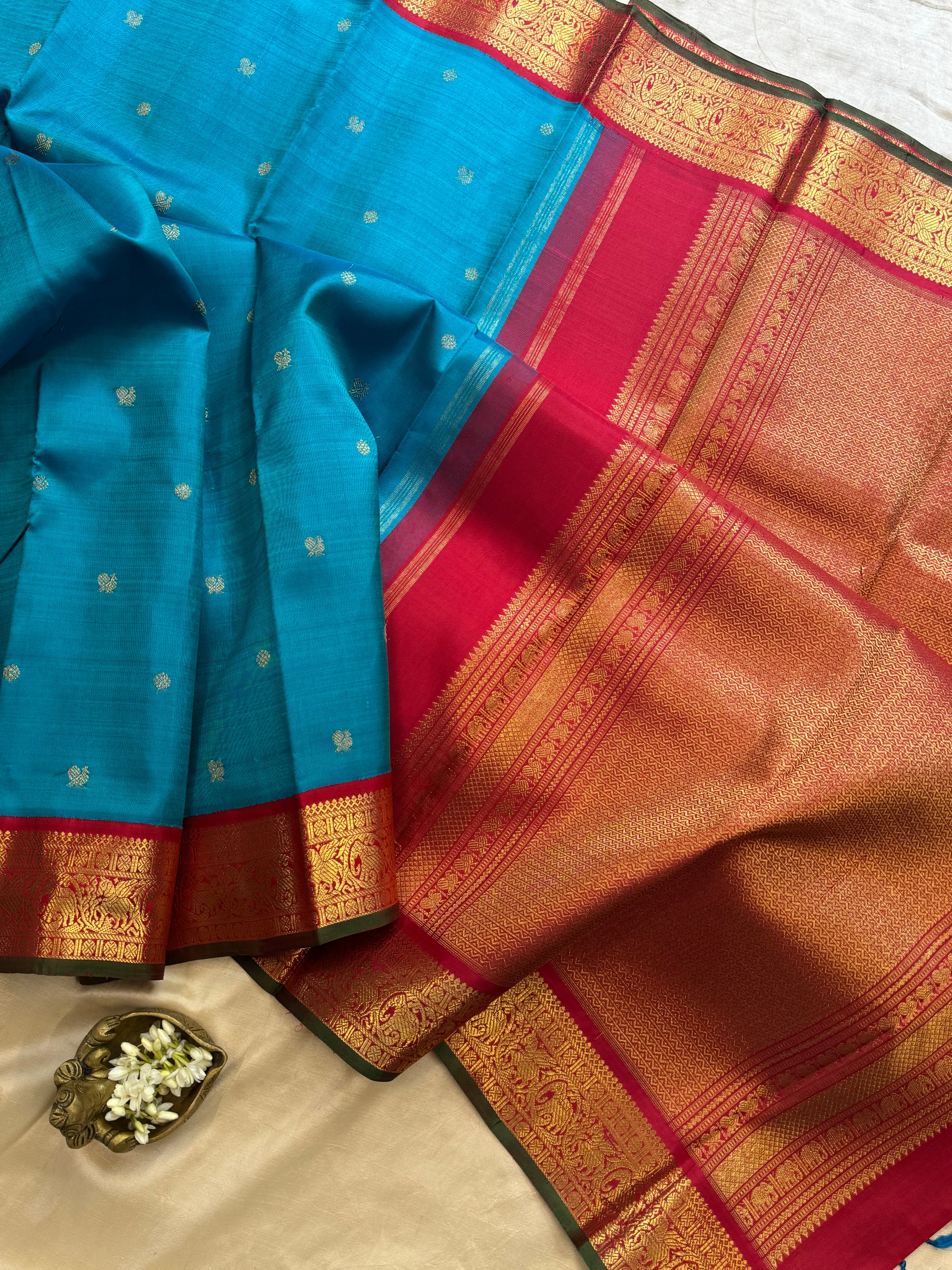 Ananda blue korvai / kanjipuram silk