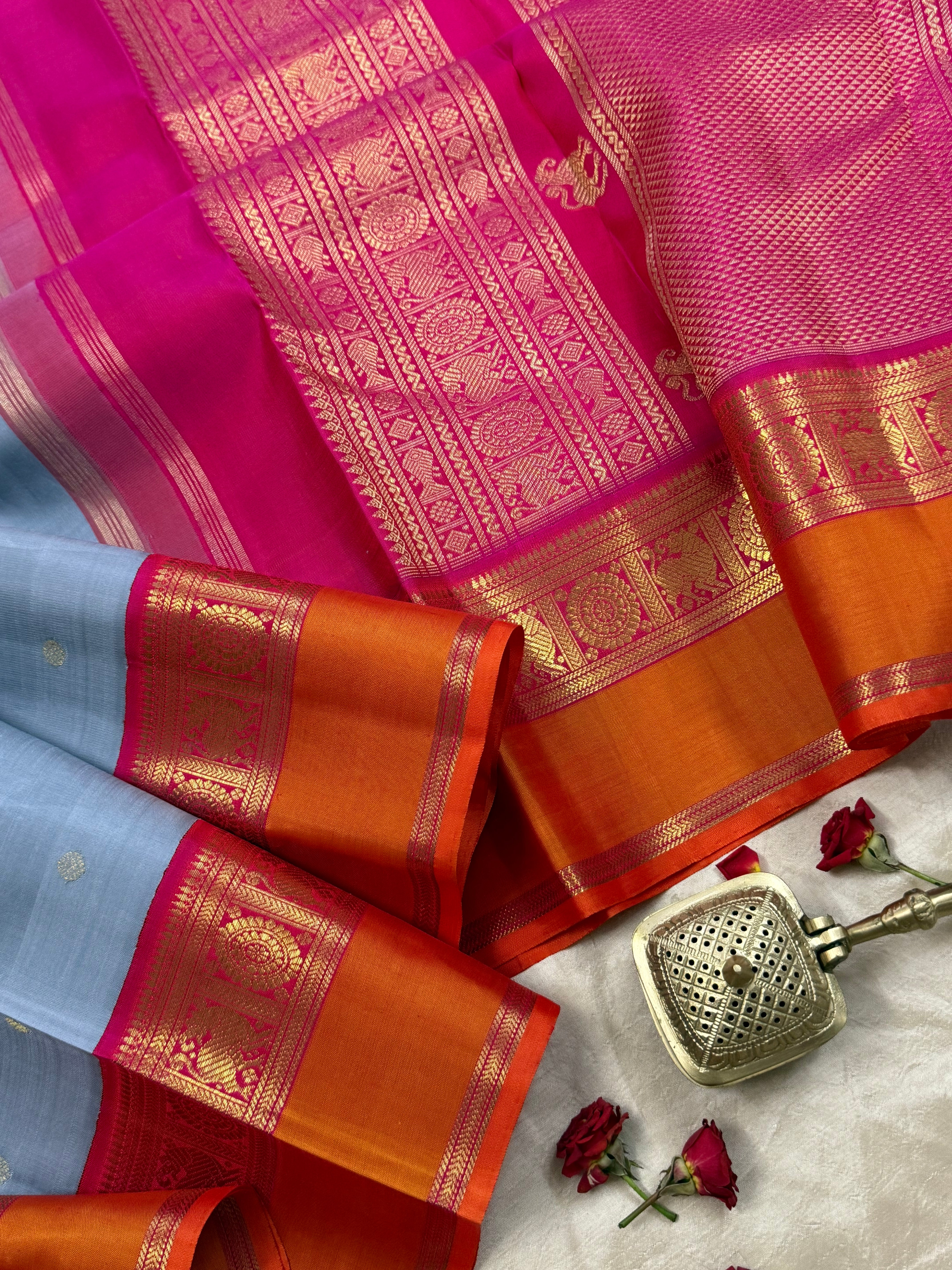 Silverish grey and orangish and pink kai korvai retta border / Kanjipuram silk