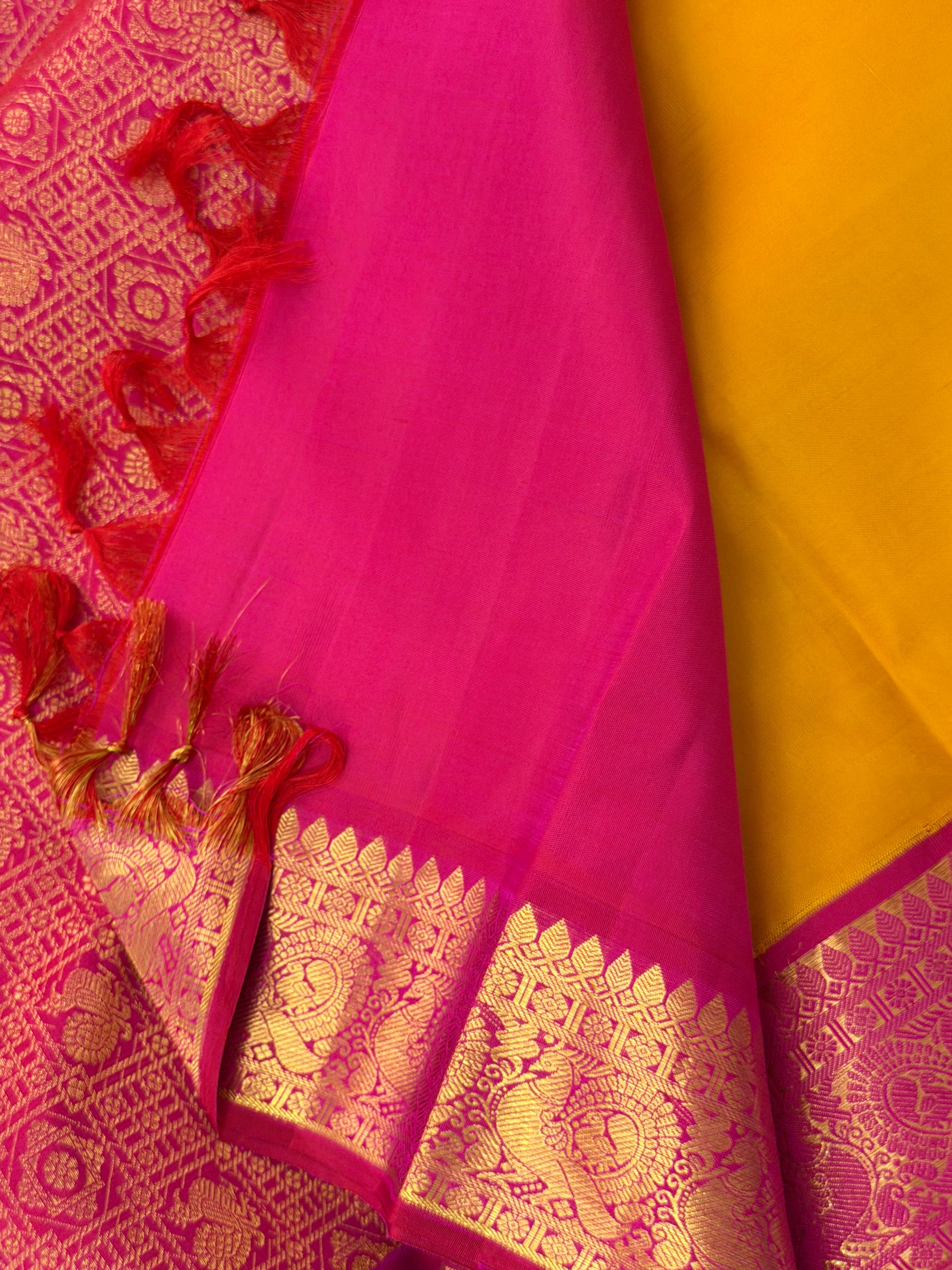Golden yellow korvai / Arani silk