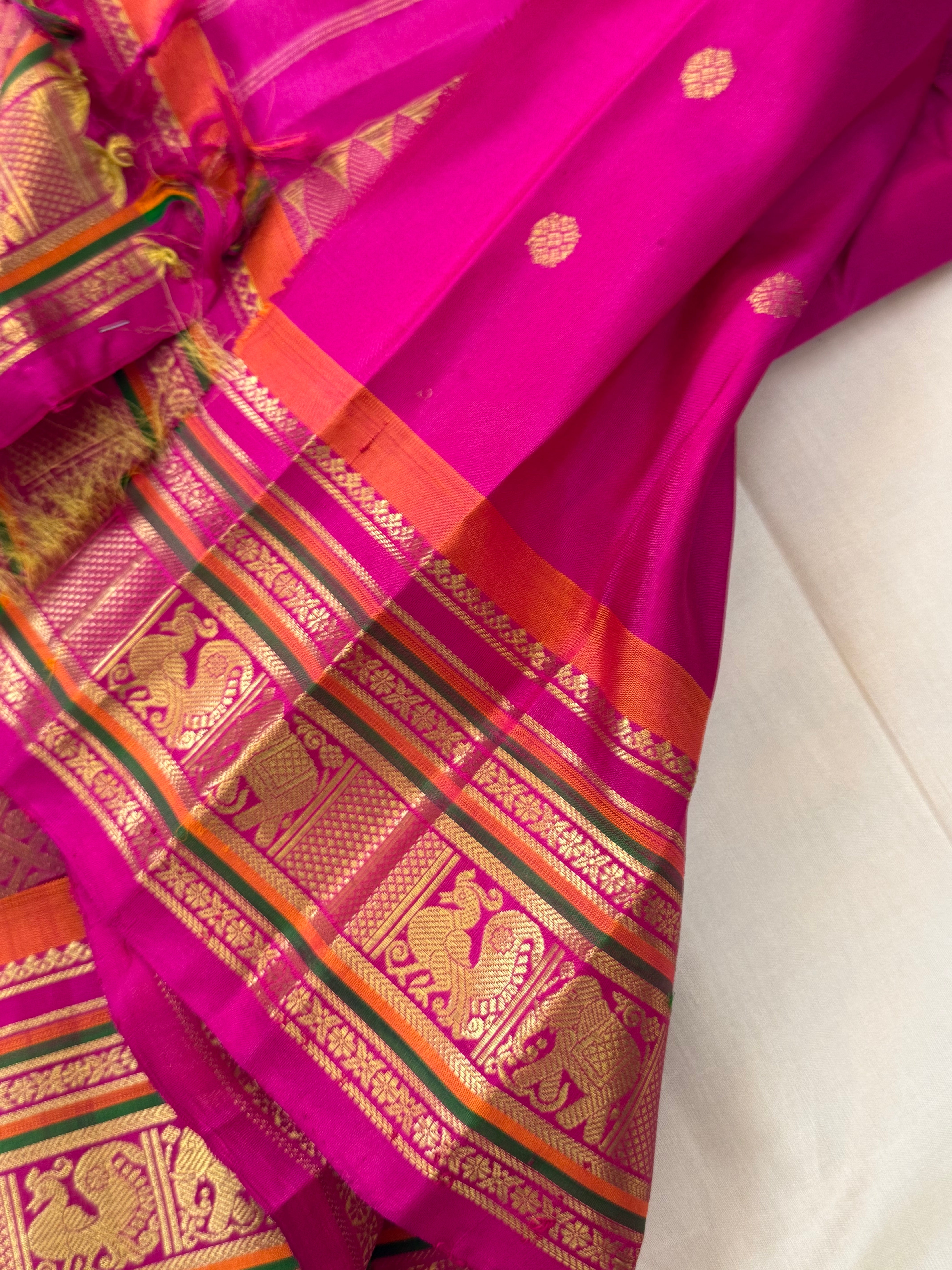 Parrot green body chakram Butta Rani pink temple border CLSA11306
