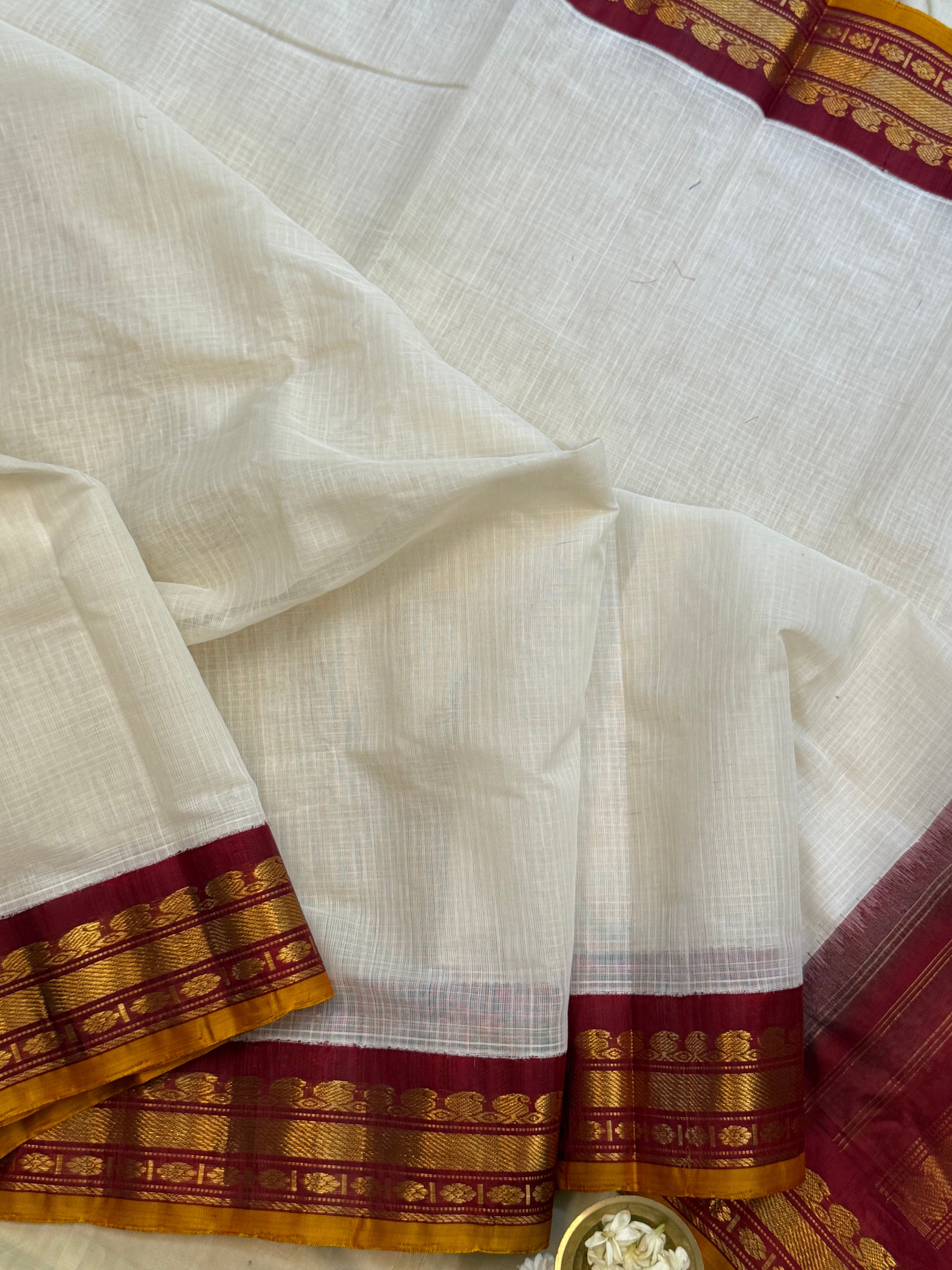 Offwhite and araku korvai / Gadwal cotton (No Blouse)