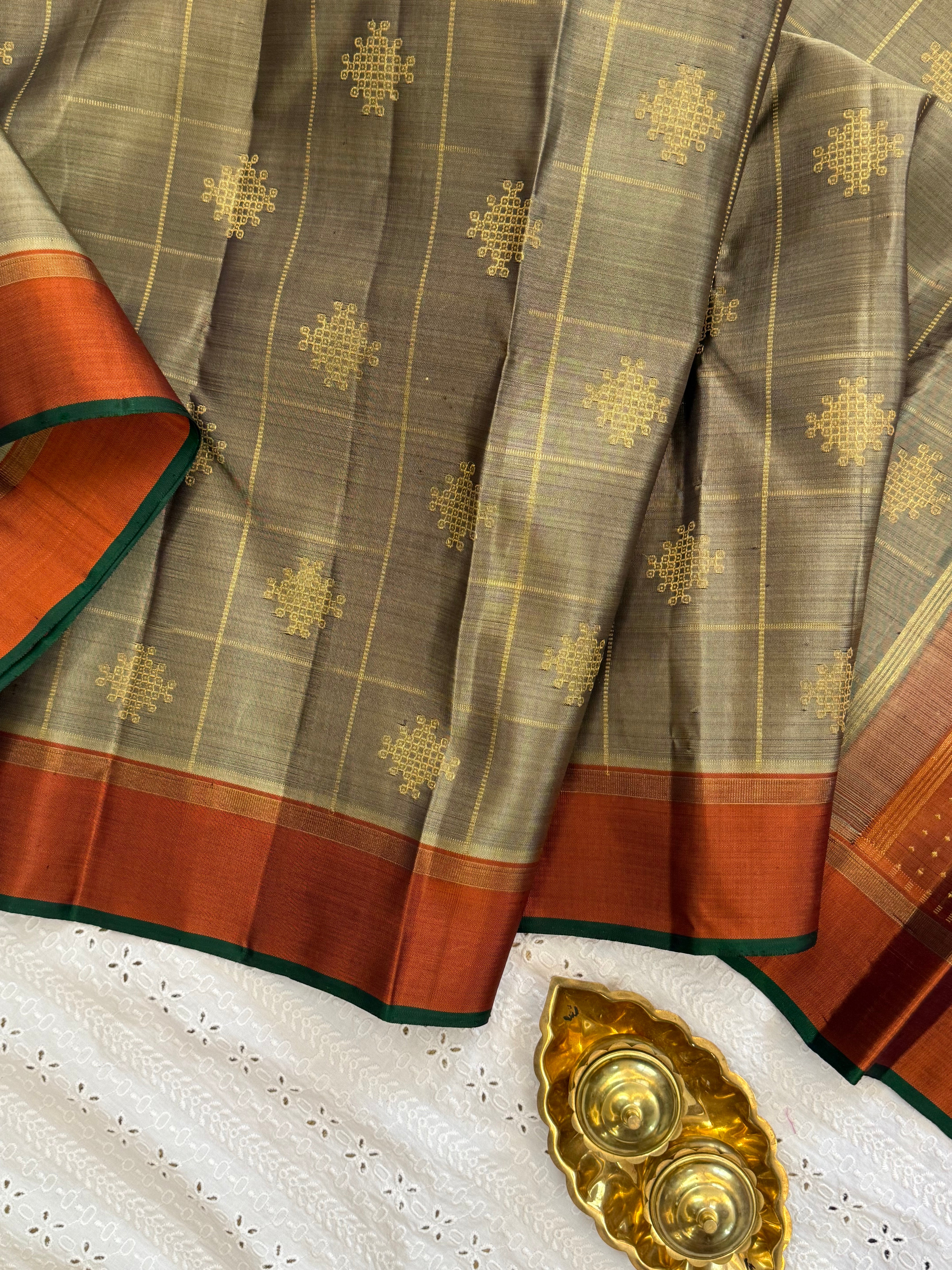 Grey kattam kolam butta and rust/ kanjipuram silk CL9001