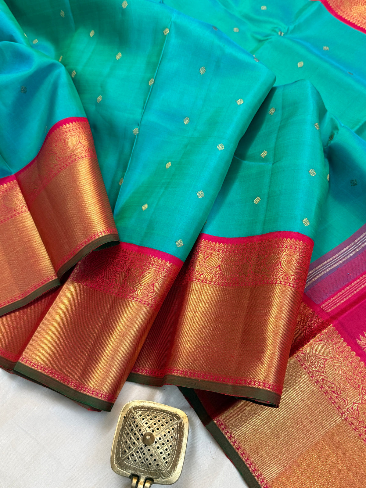 Turquoise blue and Korvai pure zari getti border