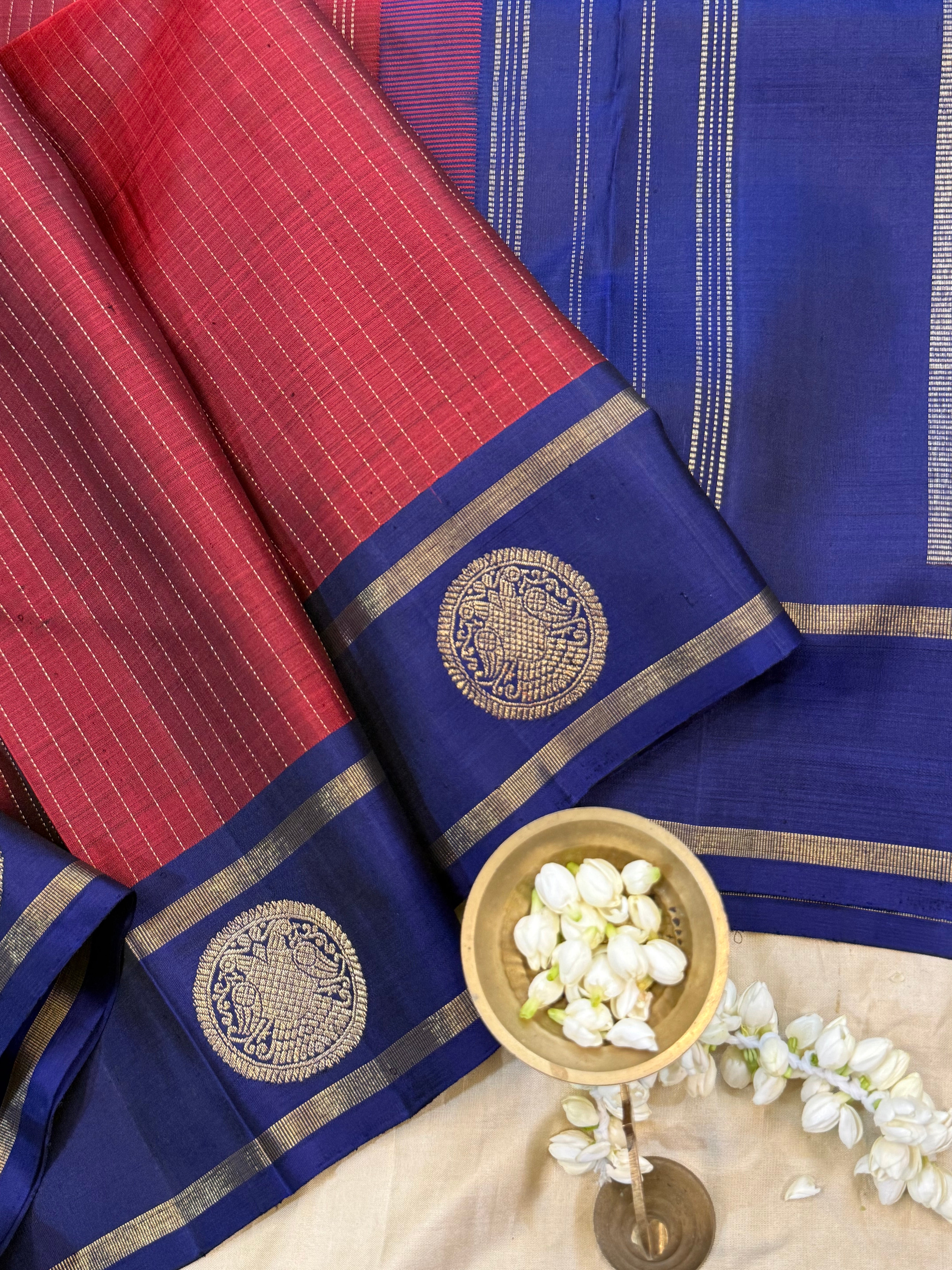 Rust and blue border butta/ Kanjipuram silk