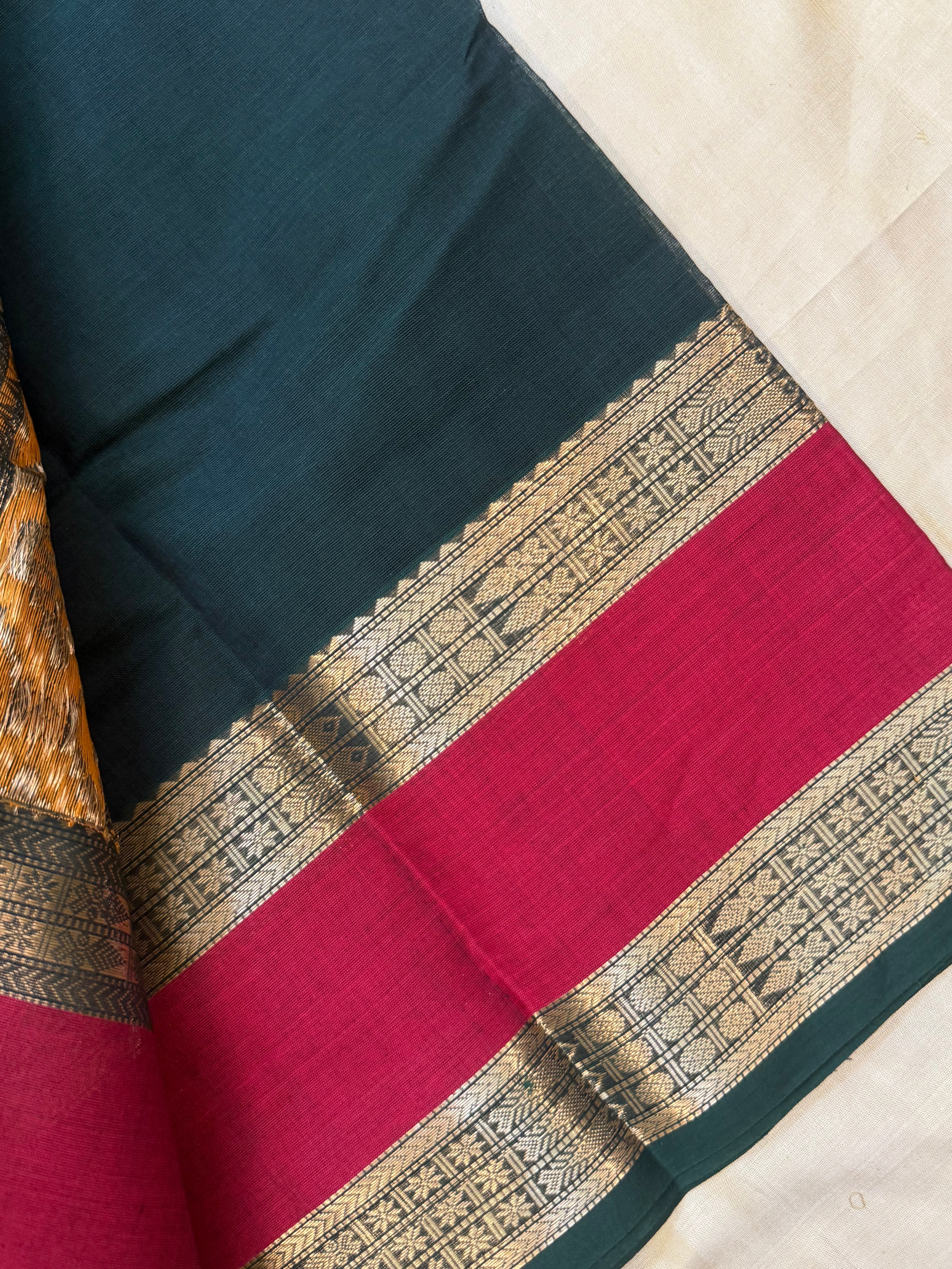 Dark green rettapet border/ Kanchi Cotton