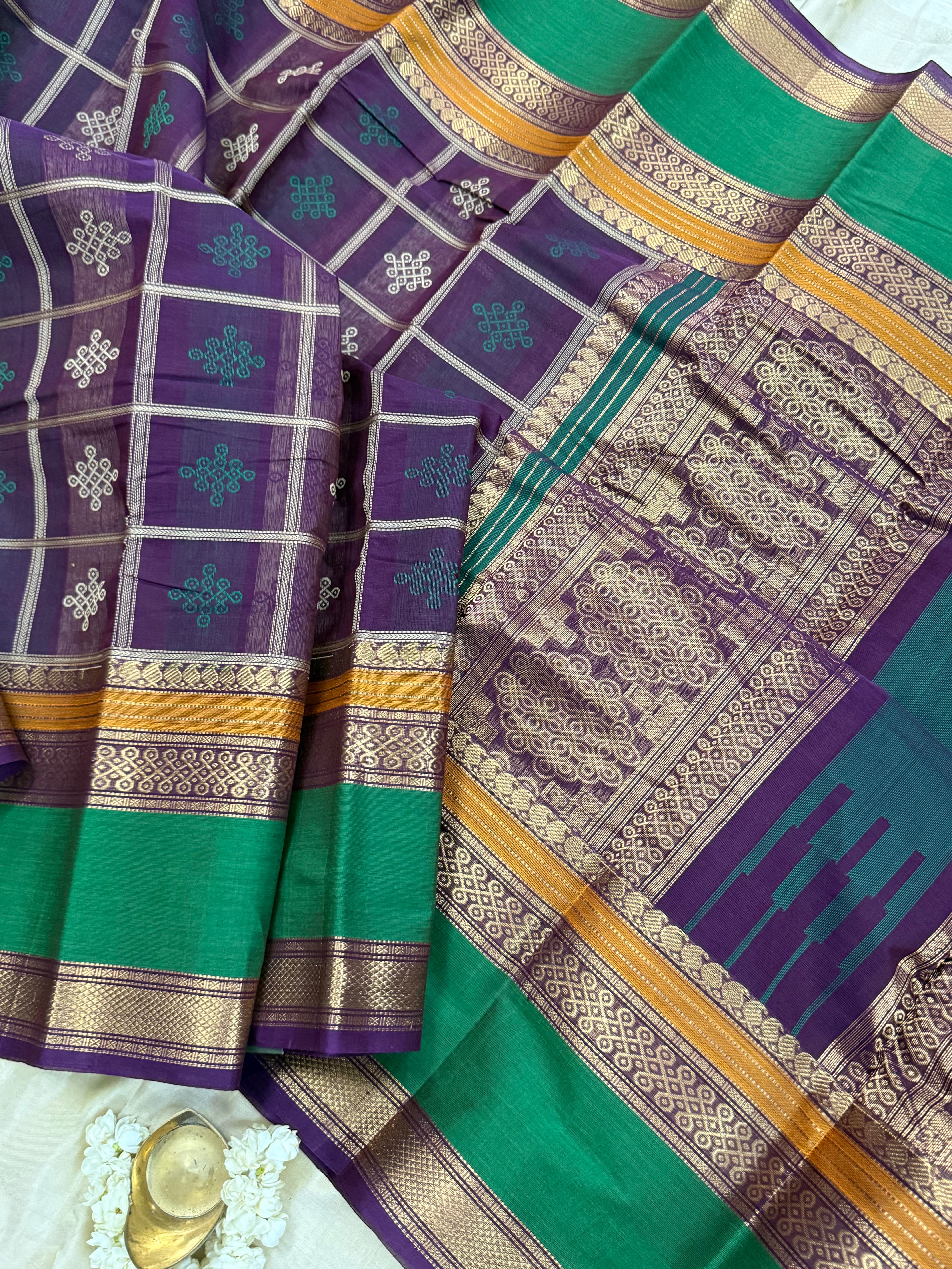 Purple kattam kolam butta / Kanchi Cotton