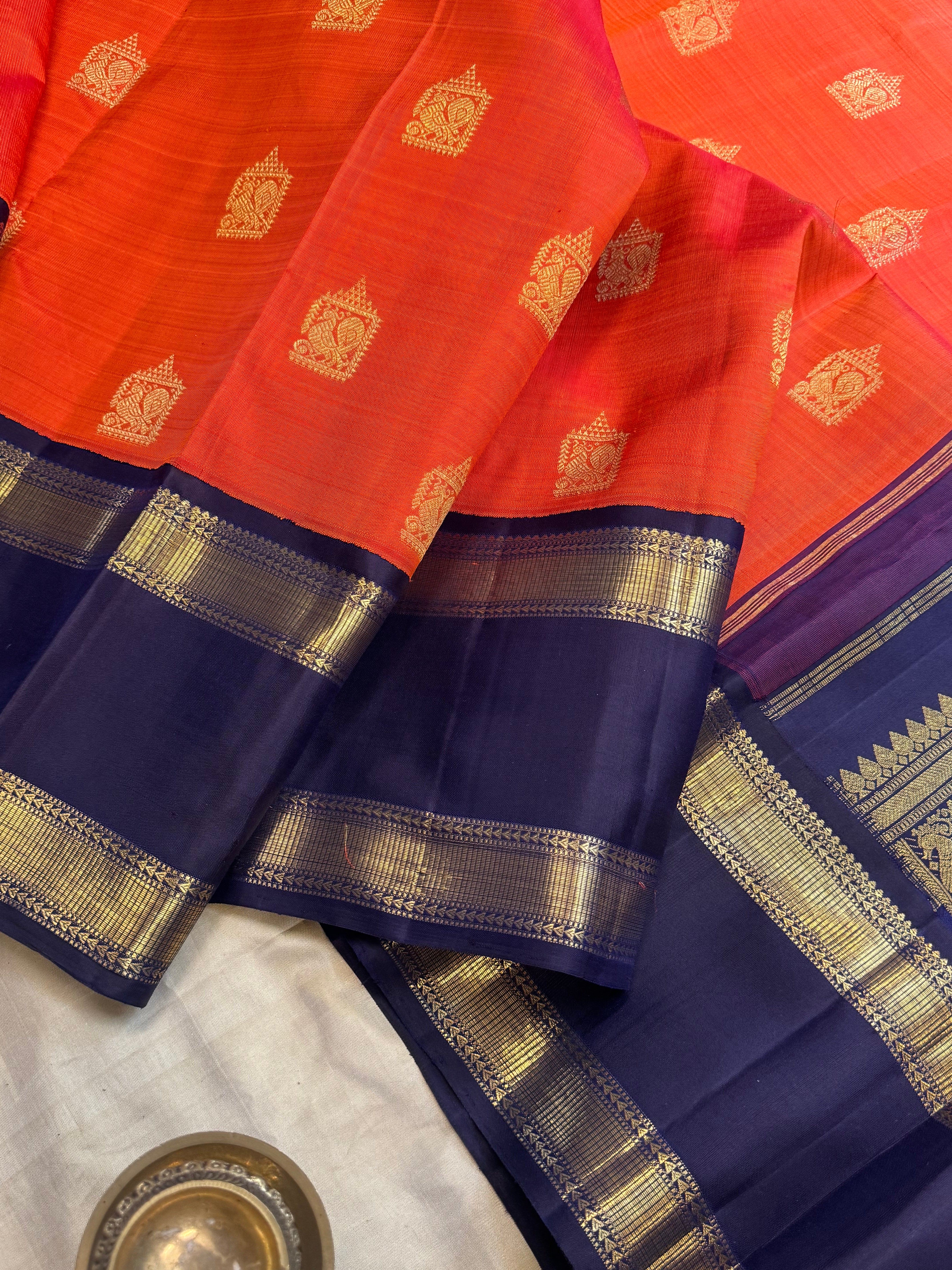 AALAYAM : Orange retta pet korvai kanjipuram silk