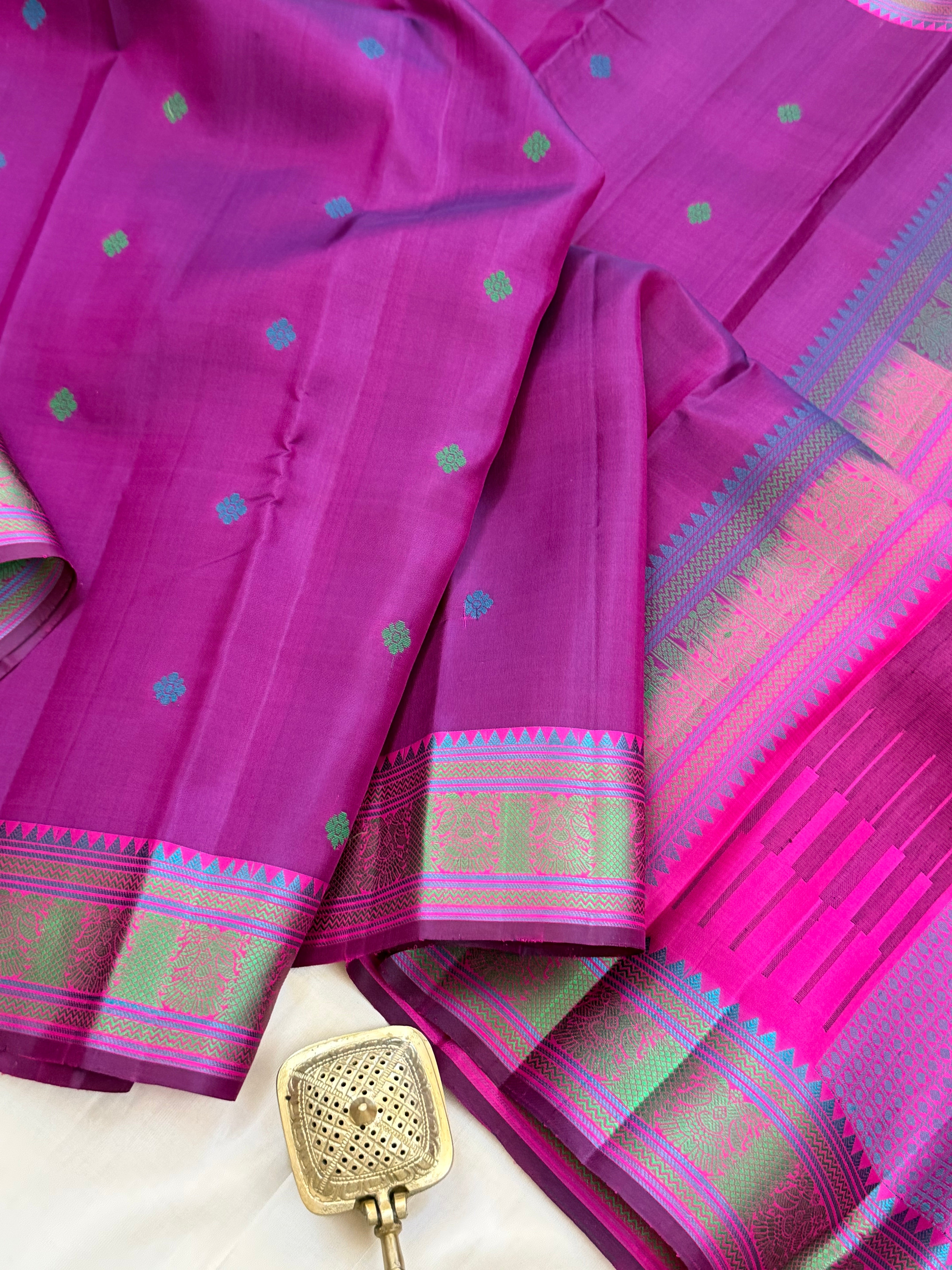 Magenta Iruthalaipakshi pet / Varnangal thread work CLSA11275