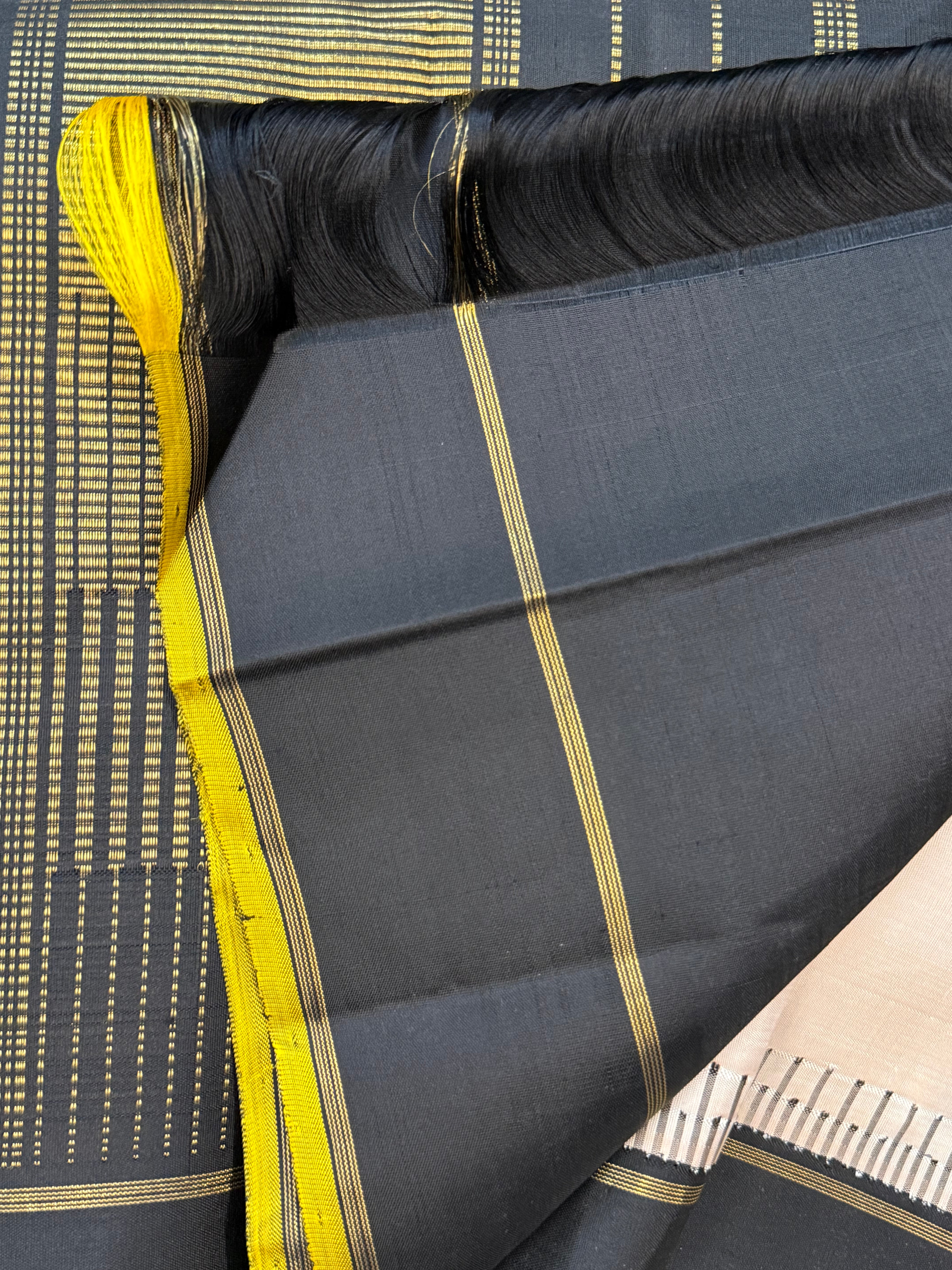 Off white and black kai korvai/ Kanjipuram silk CLSA9767